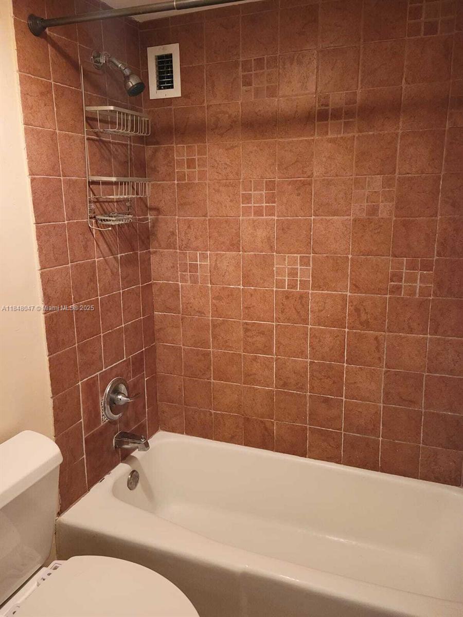 Photo of 3801 Ocean Dr  #3A, Hollywood, Florida, 33019 - 
