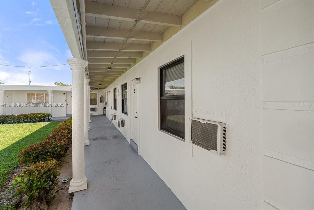 See details / 4242 sq. ft. $ 2025-11-03 0 Photo