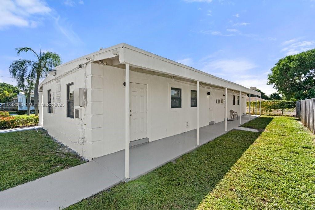 See details / 4242 sq. ft. $ 2025-11-03 0 Photo