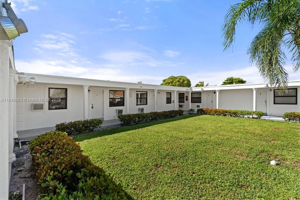 See details / 4242 sq. ft. $ 2025-11-03 0 Photo