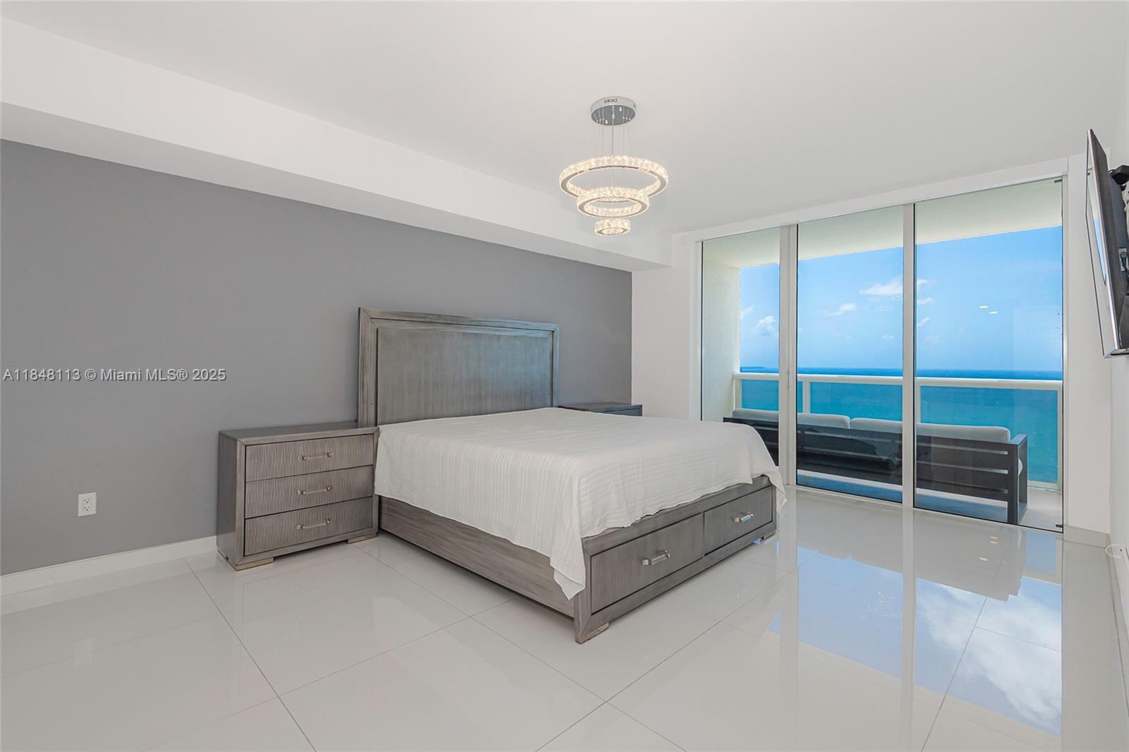 See details 2702 3 / 3 1841 sq. ft. $ 2025-07-28 0 Photo