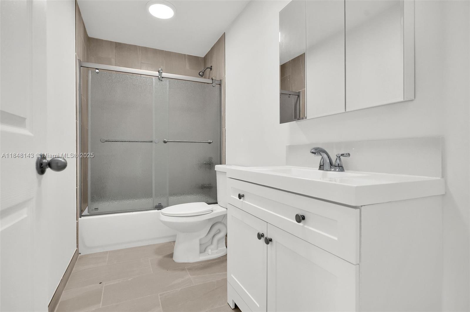 See details / 3628 sq. ft. $ 2025-07-28 0 Photo