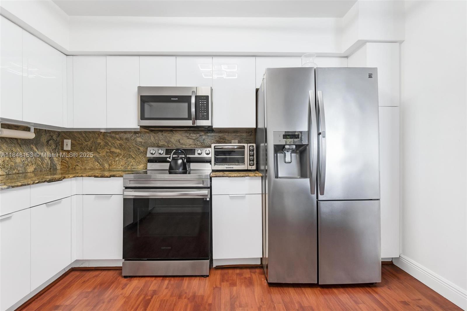 Photo of 3530 Mystic Pointe Dr  #3107, Aventura, Florida, 33180 - 