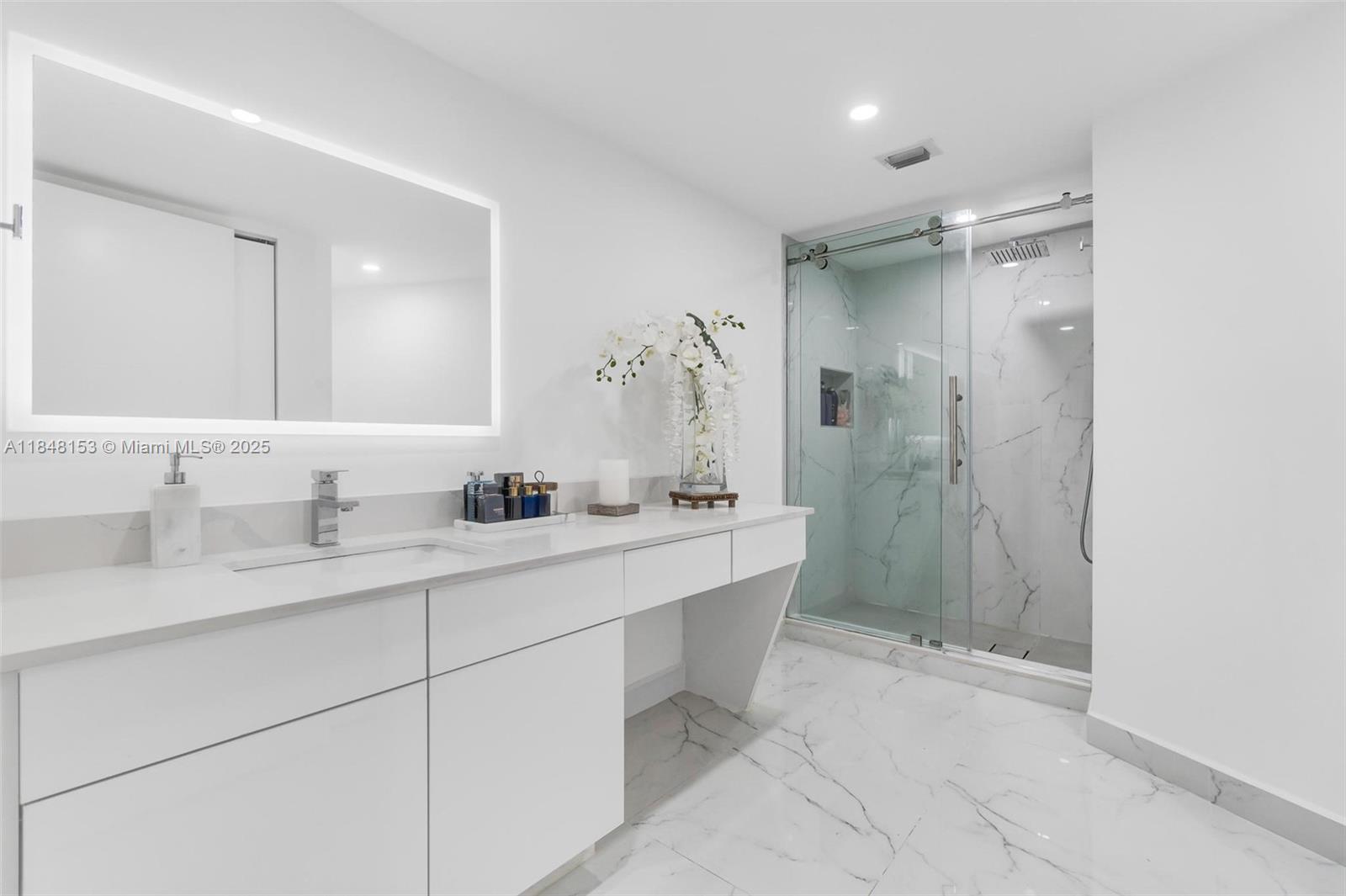 Photo of 3530 Mystic Pointe Dr  #3107, Aventura, Florida, 33180 - 