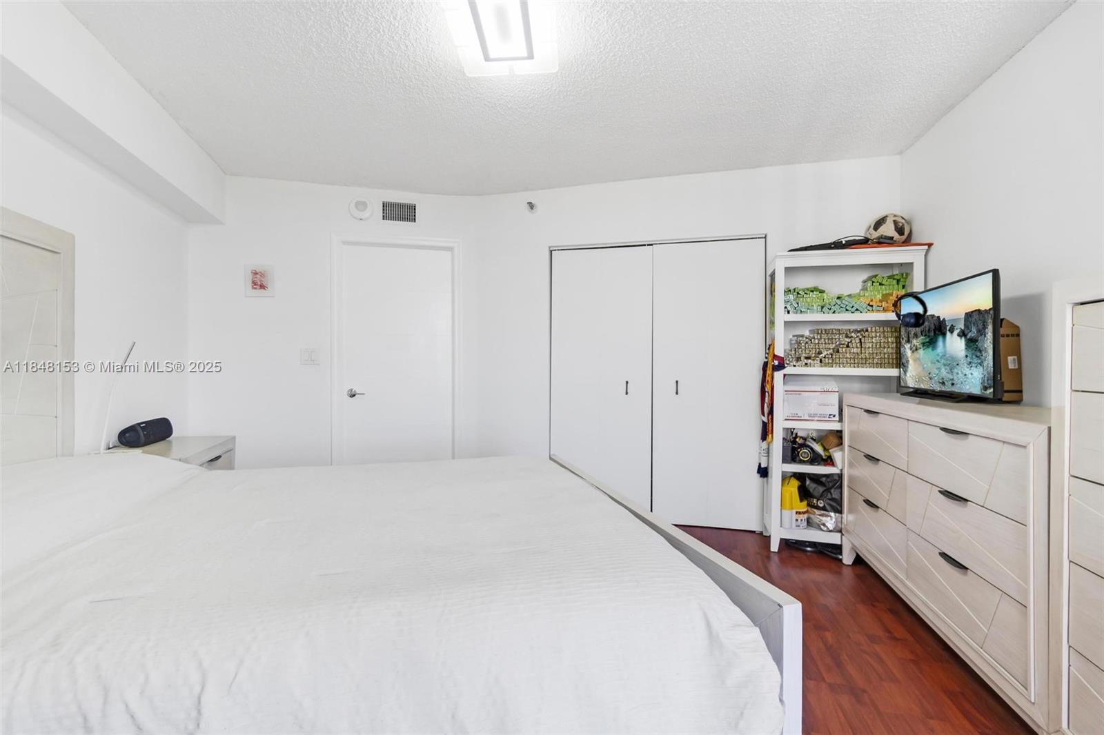 Photo of 3530 Mystic Pointe Dr  #3107, Aventura, Florida, 33180 - 