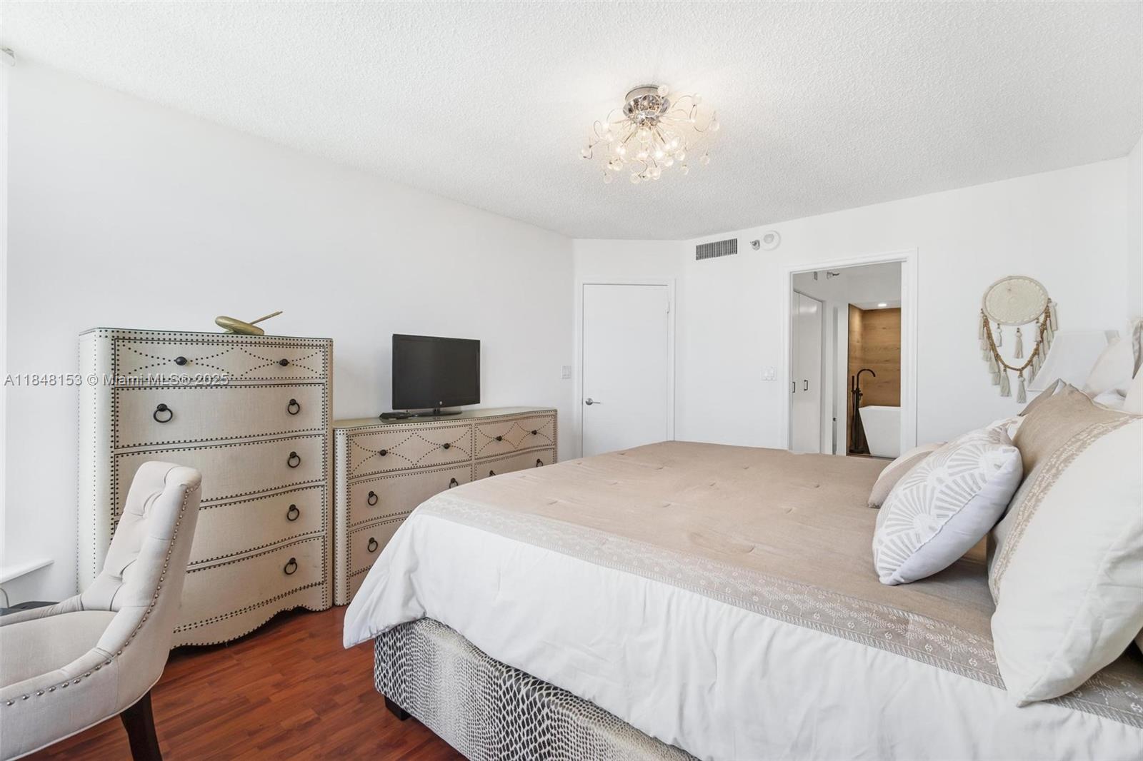 Photo of 3530 Mystic Pointe Dr  #3107, Aventura, Florida, 33180 - 