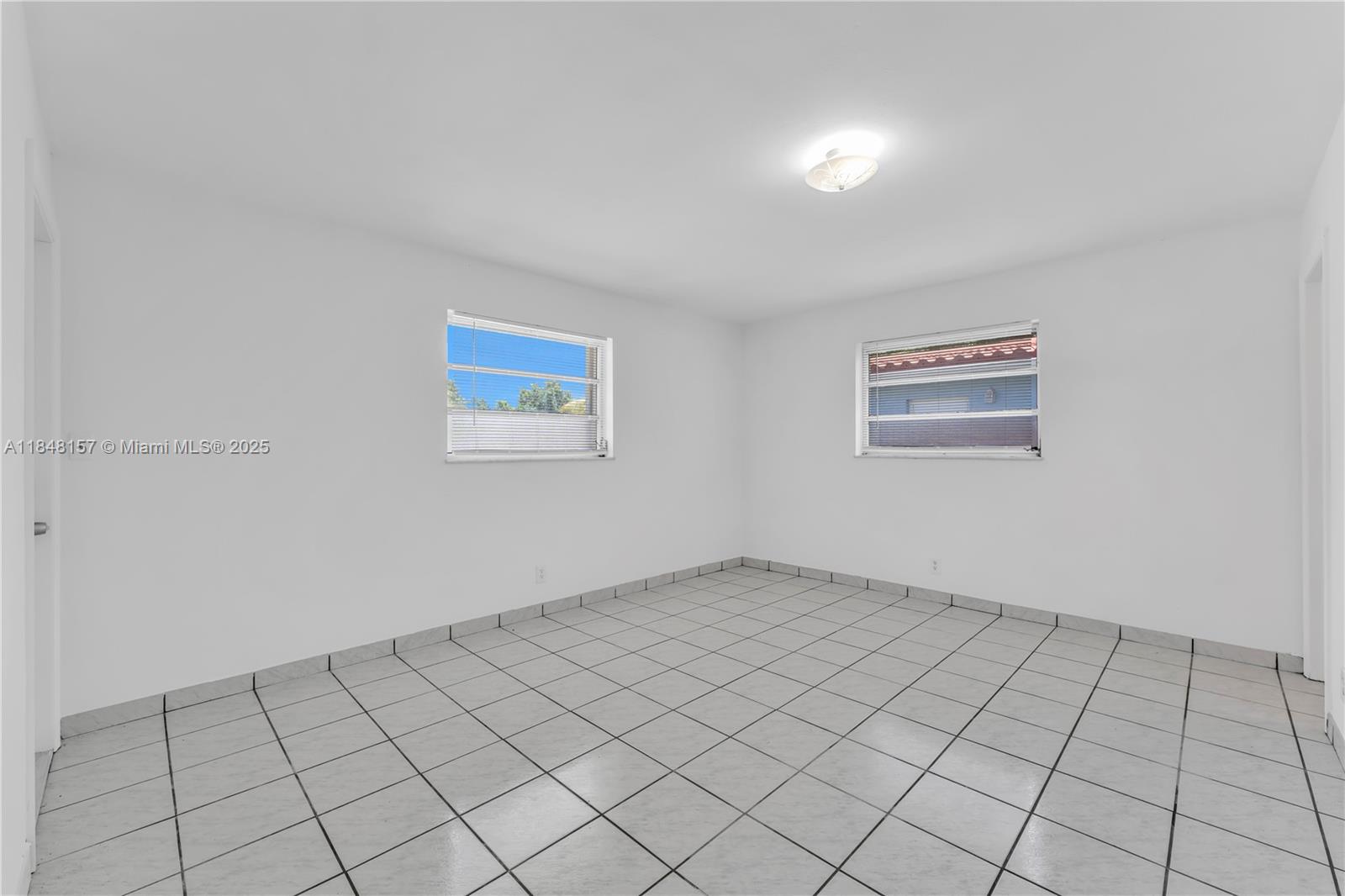 Ver detalles / 1916 sq. ft. $ 2025-07-28 0 foto