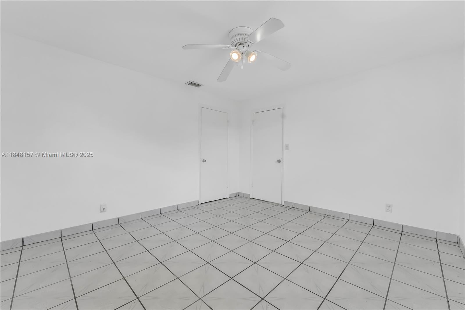 Ver detalles / 1916 sq. ft. $ 2025-07-28 0 foto