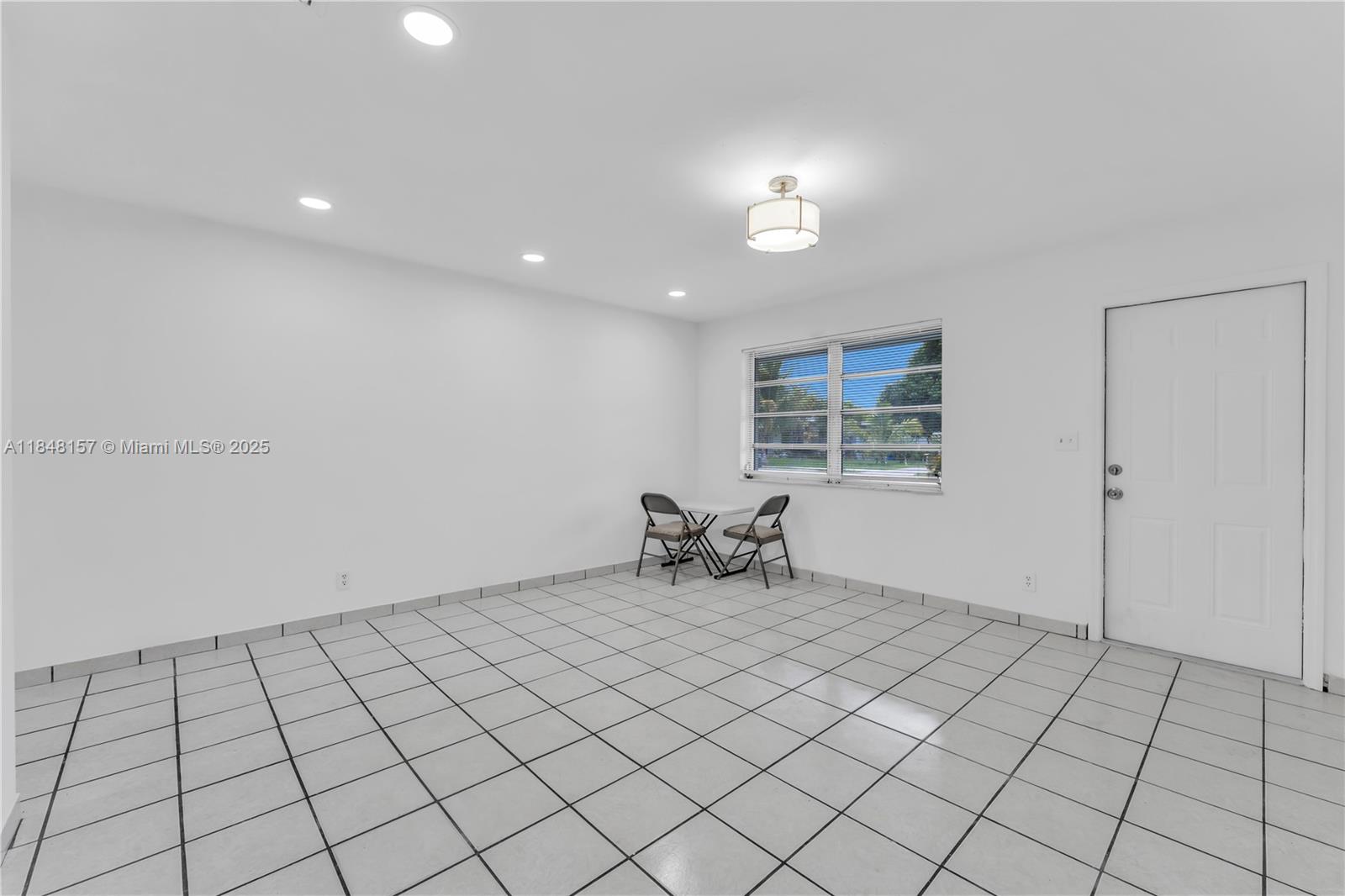 Ver detalles / 1916 sq. ft. $ 2025-07-28 0 foto