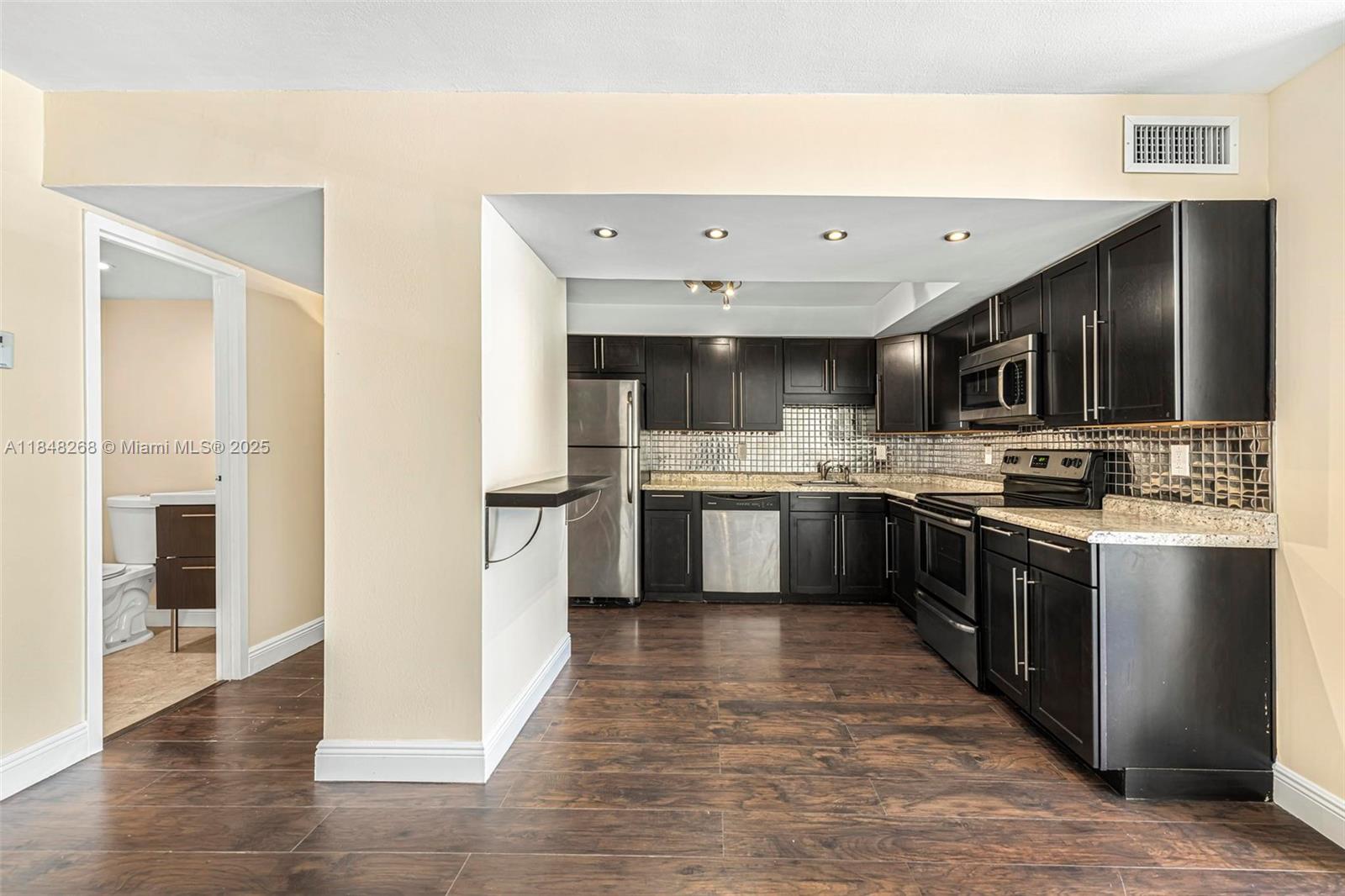 Photo of 501 Three Islands Blvd  #519, Hallandale Beach, Florida, 33009 - 