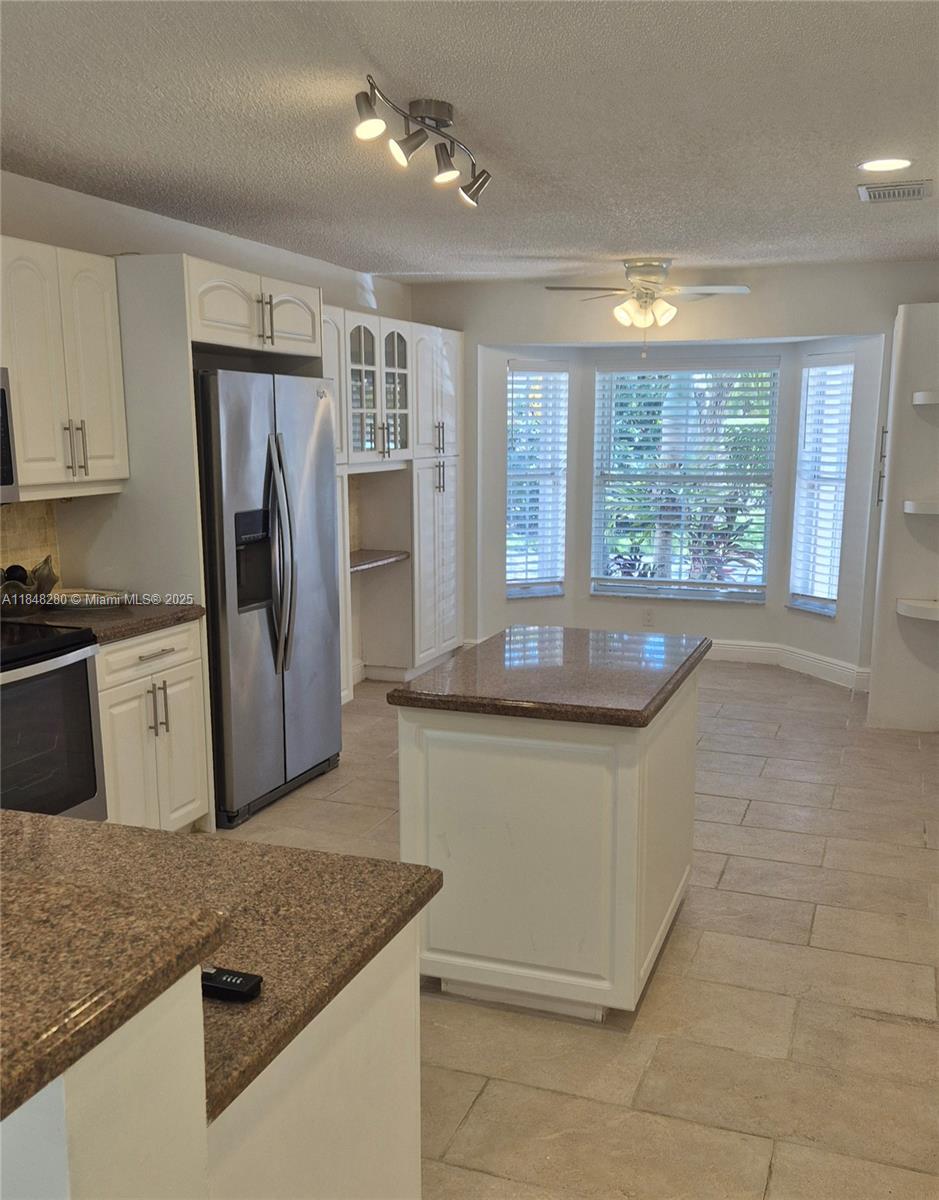 Photo of 1810 Sweetbay Way  (1810), Hollywood, Florida, 33019 - 