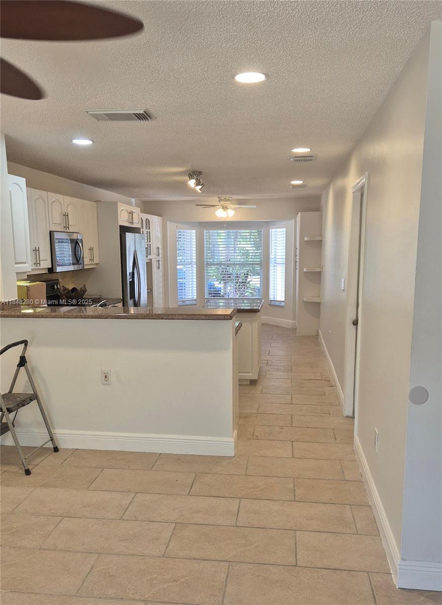 Photo of 1810 Sweetbay Way  (1810), Hollywood, Florida, 33019 - 