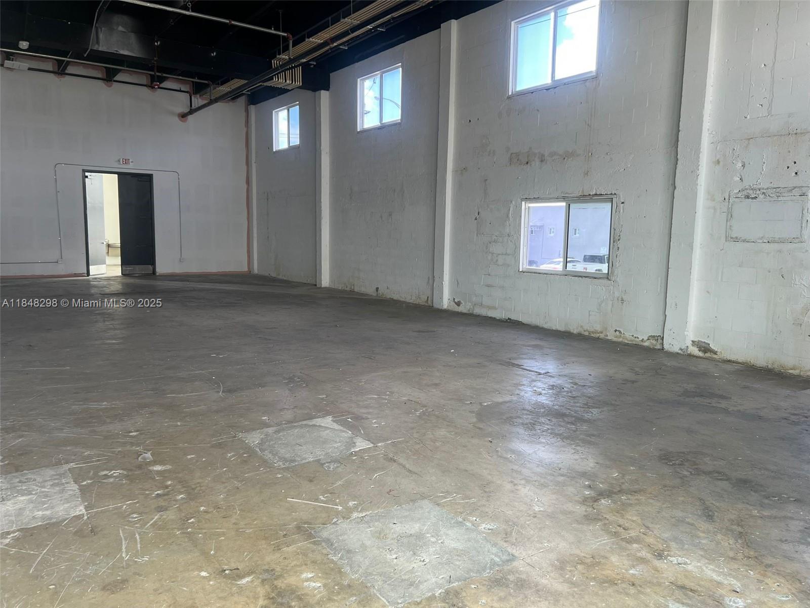 See details 2 / sq. ft. $ 2025-07-28 0 Photo