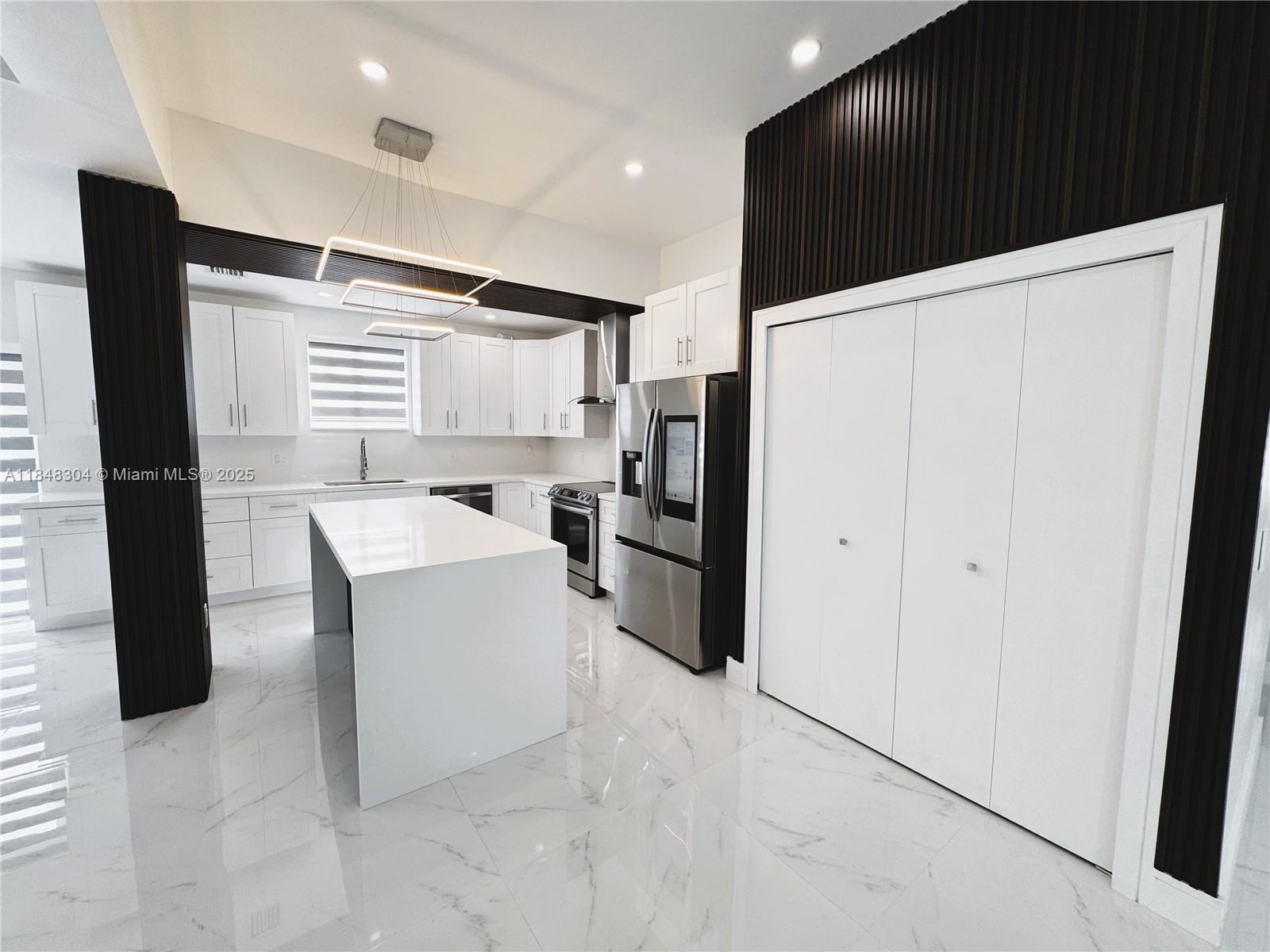 See details / 2157 sq. ft. $ 2025-07-28 0 Photo