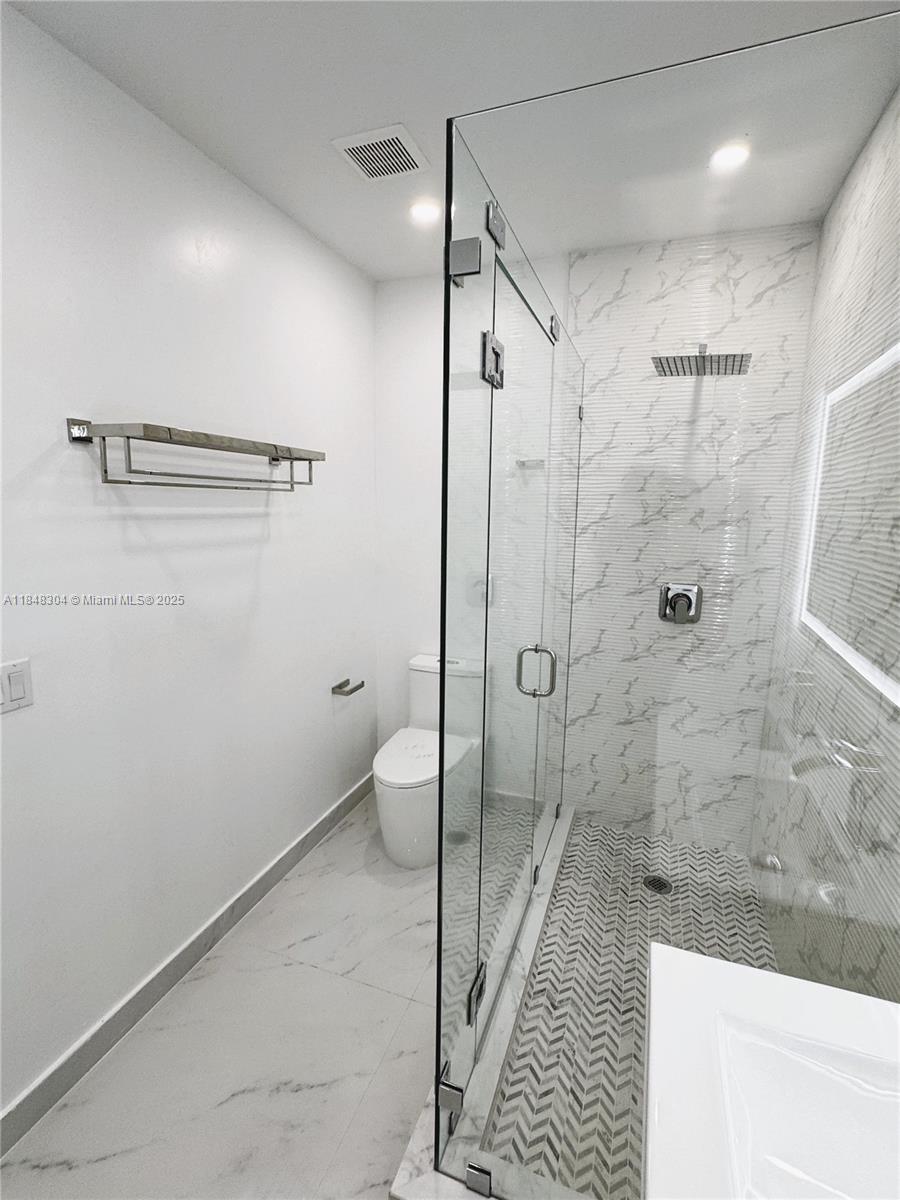 See details / 2157 sq. ft. $ 2025-07-28 0 Photo