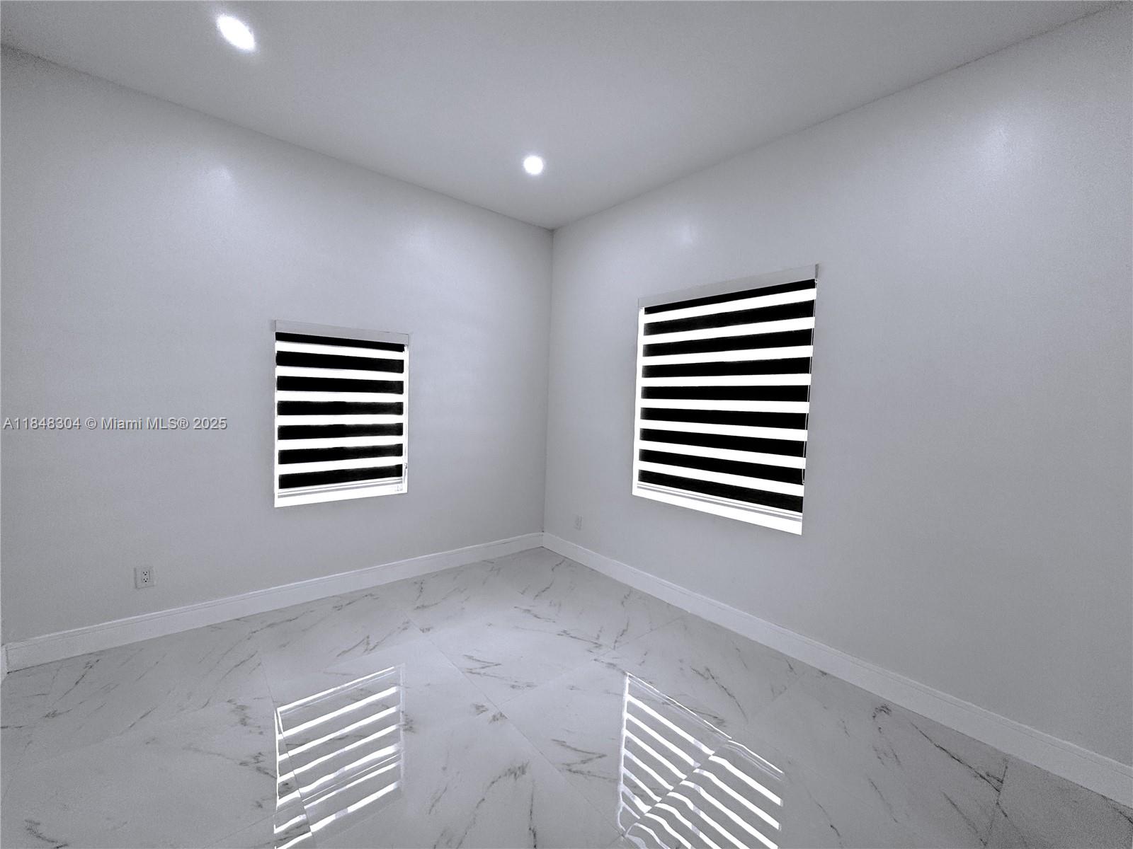 See details / 2157 sq. ft. $ 2025-07-28 0 Photo