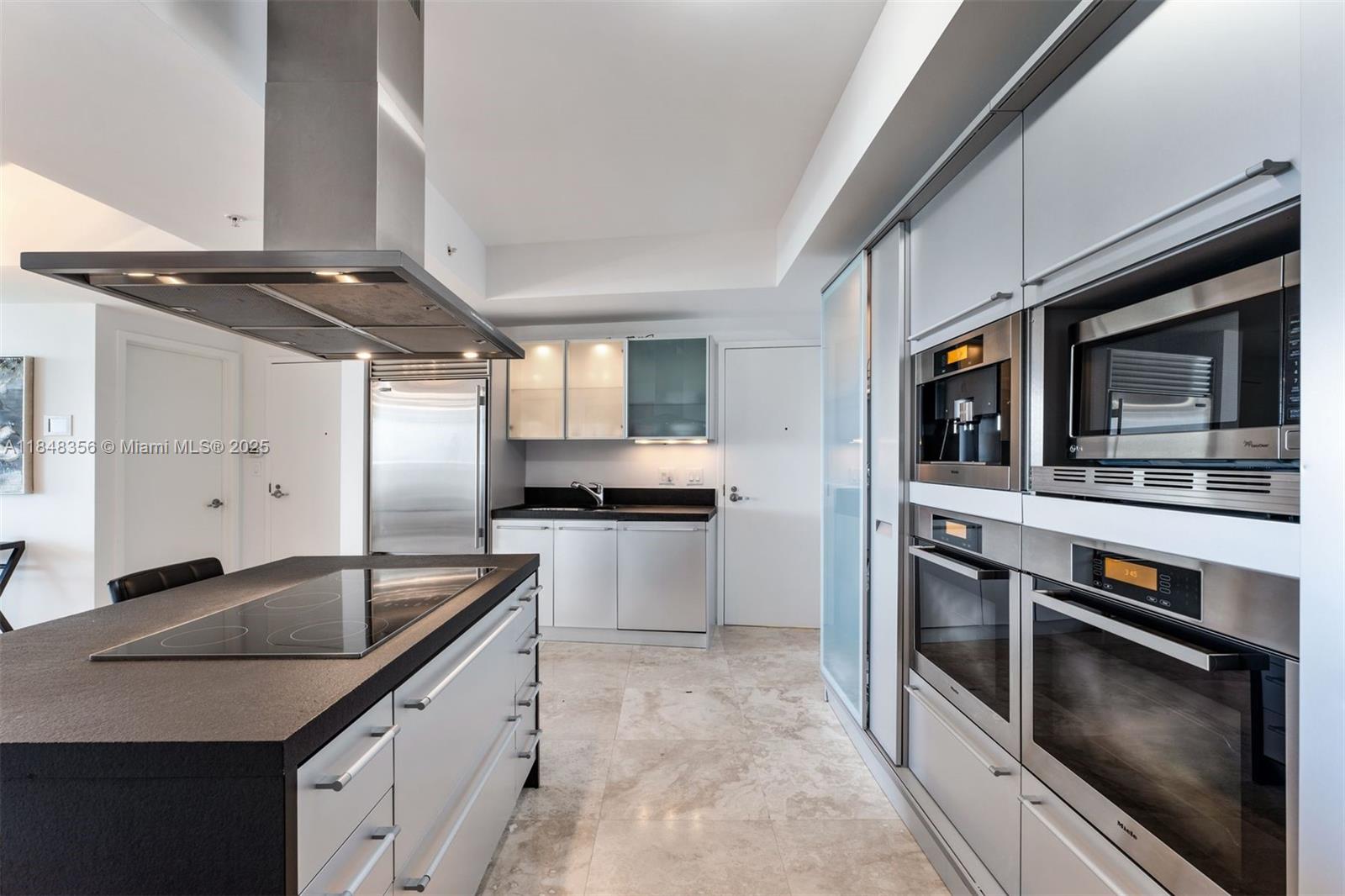 Ver detalles 604 2 / 3 1643 sq. ft. $ 2025-07-28 0 foto