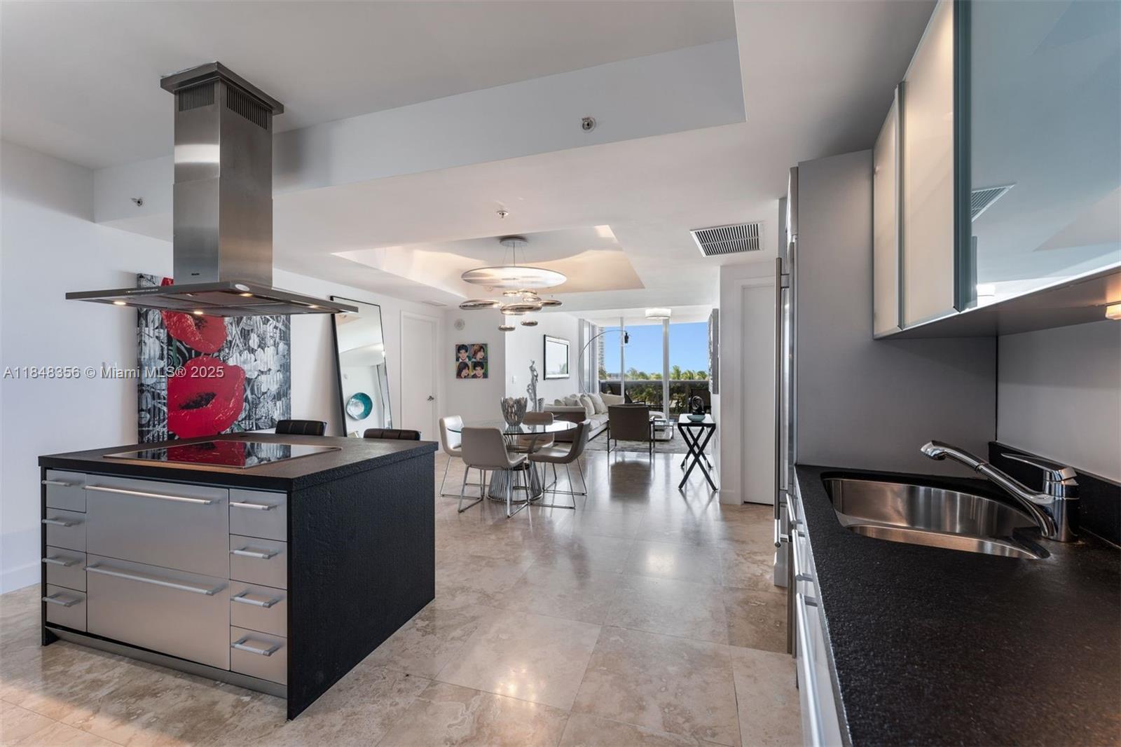 Ver detalles 604 2 / 3 1643 sq. ft. $ 2025-07-28 0 foto