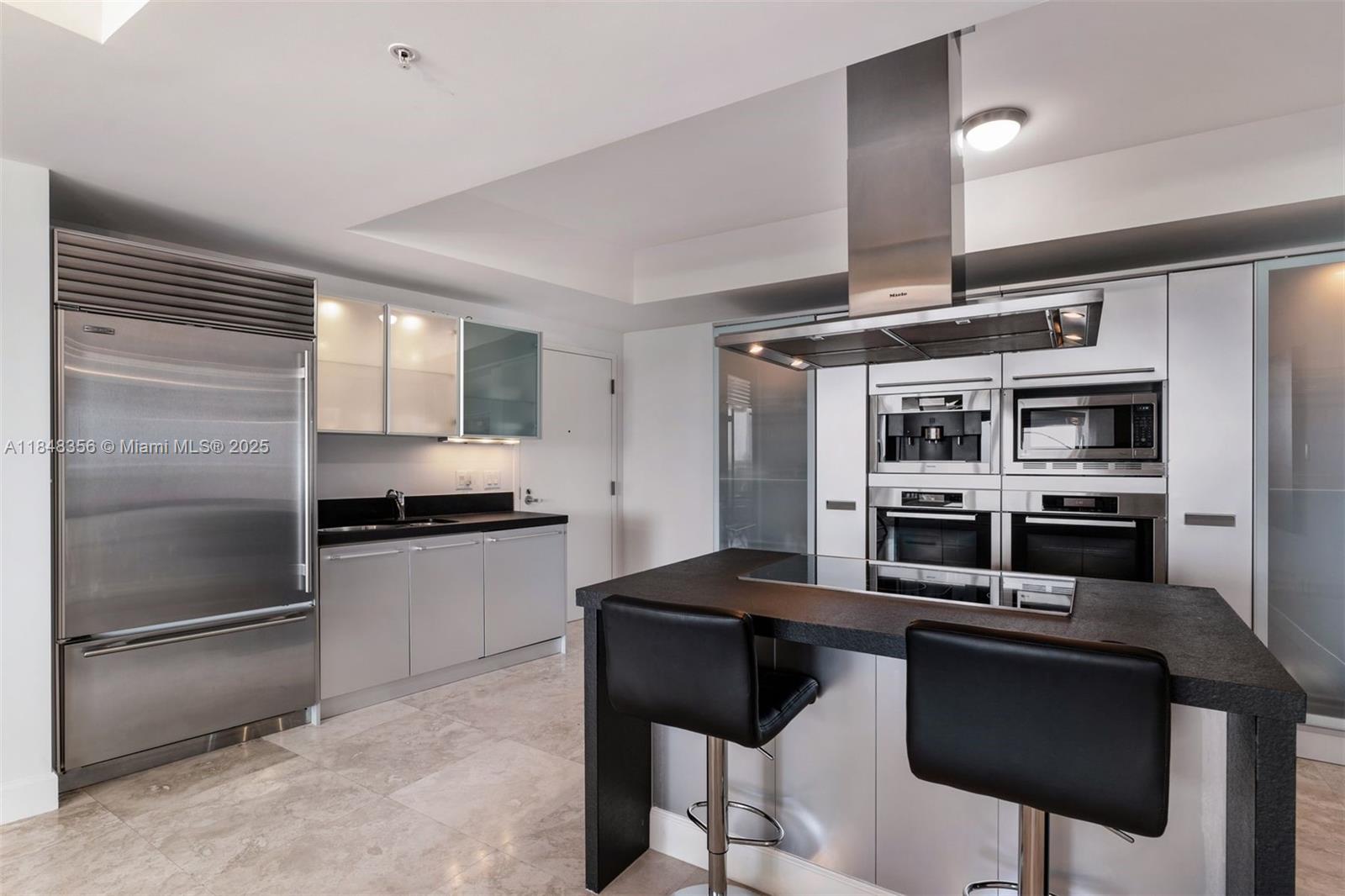 Ver detalles 604 2 / 3 1643 sq. ft. $ 2025-07-28 0 foto