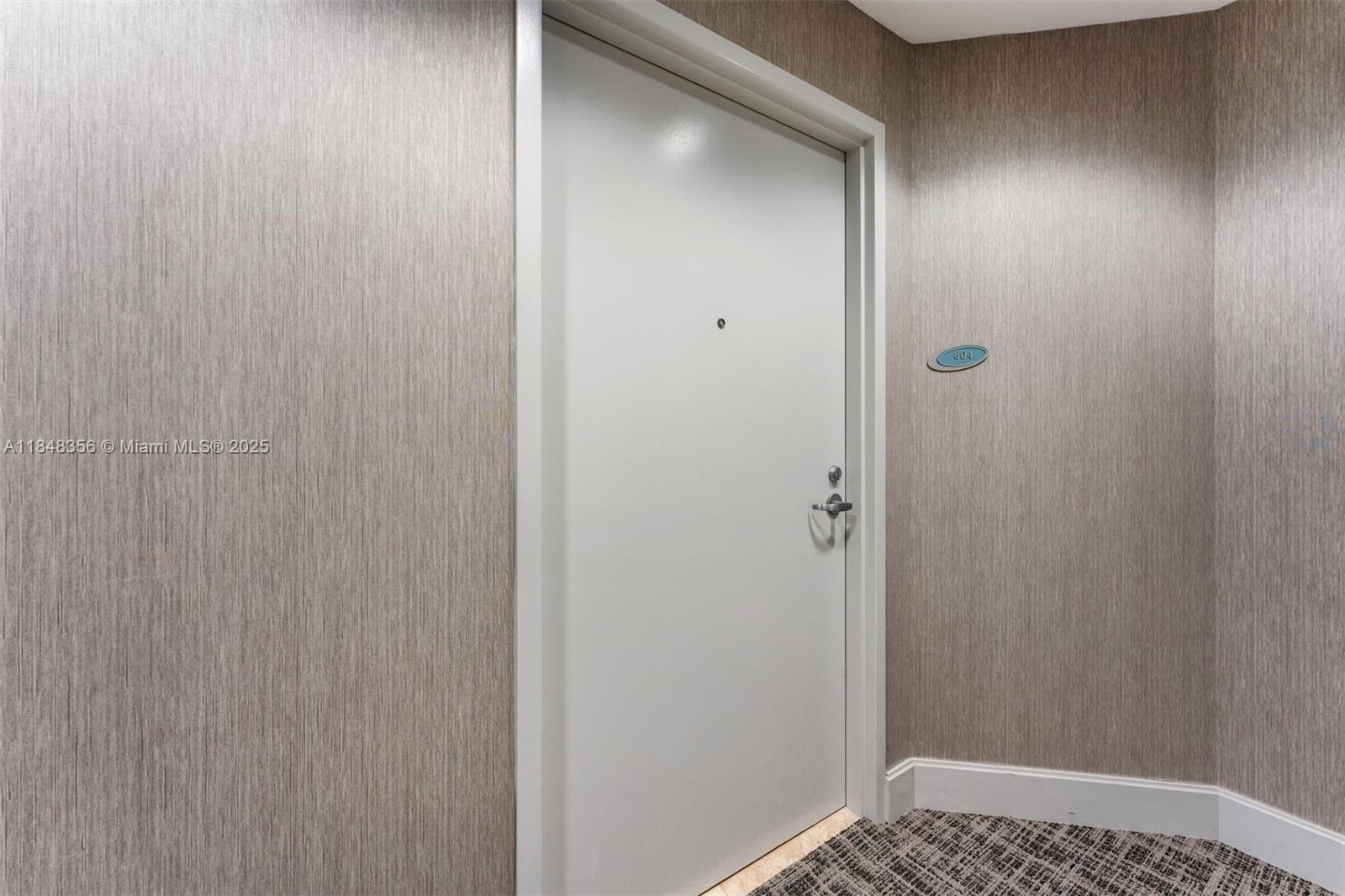 Ver detalles 604 2 / 3 1643 sq. ft. $ 2025-07-28 0 foto