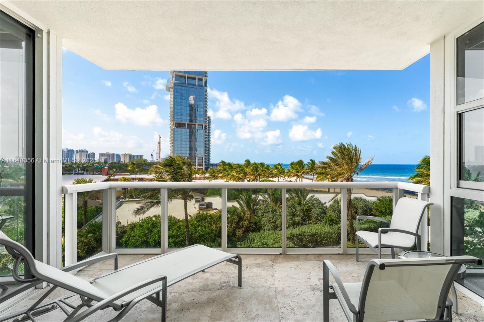 Ver detalles 604 2 / 3 1643 sq. ft. $ 2025-07-28 0 foto