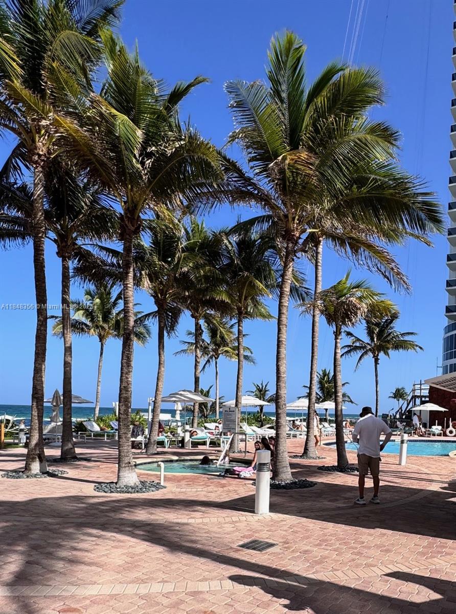 Ver detalles 604 2 / 3 1643 sq. ft. $ 2025-07-28 0 foto