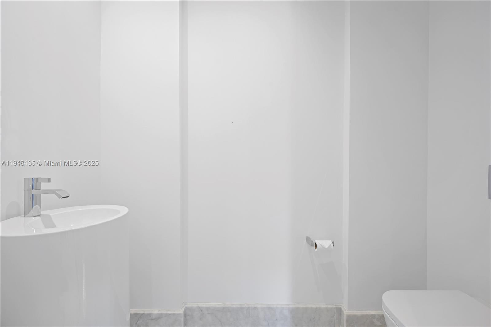 2603 3 / 5 3110 sq. ft. $ 2025-07-28 0 foto