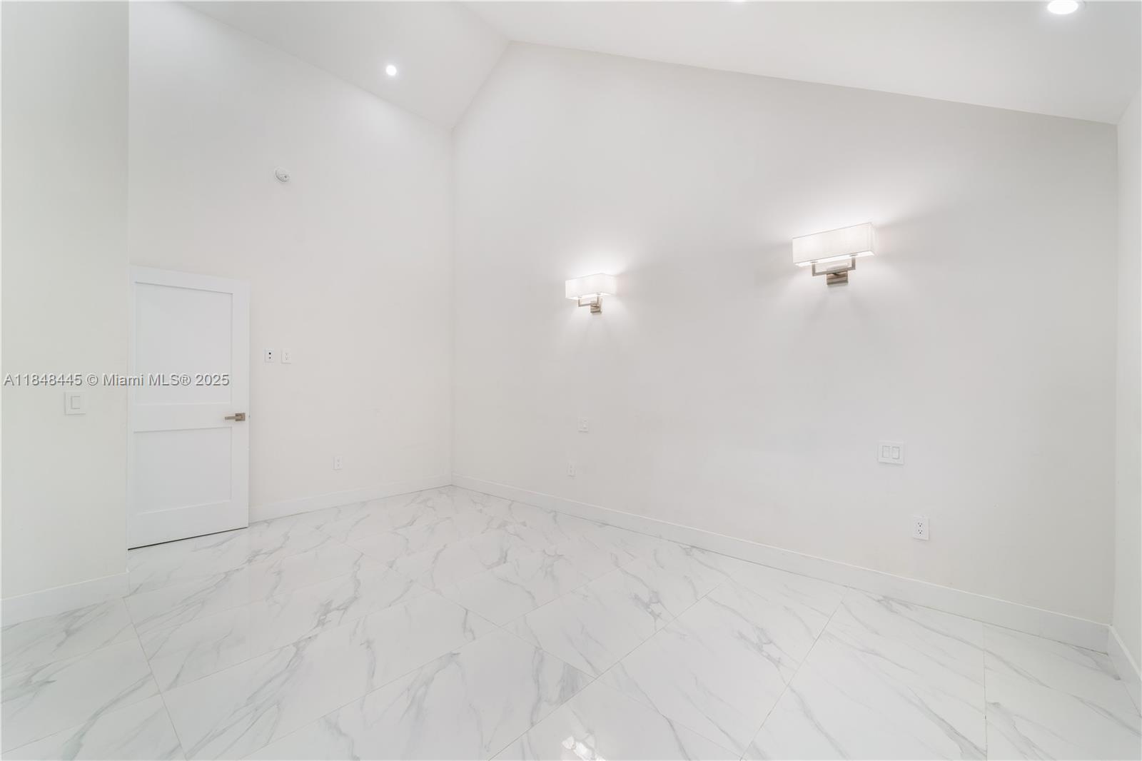 20735 3 / 2 1351 sq. ft. $ 2025-09-10 0 foto