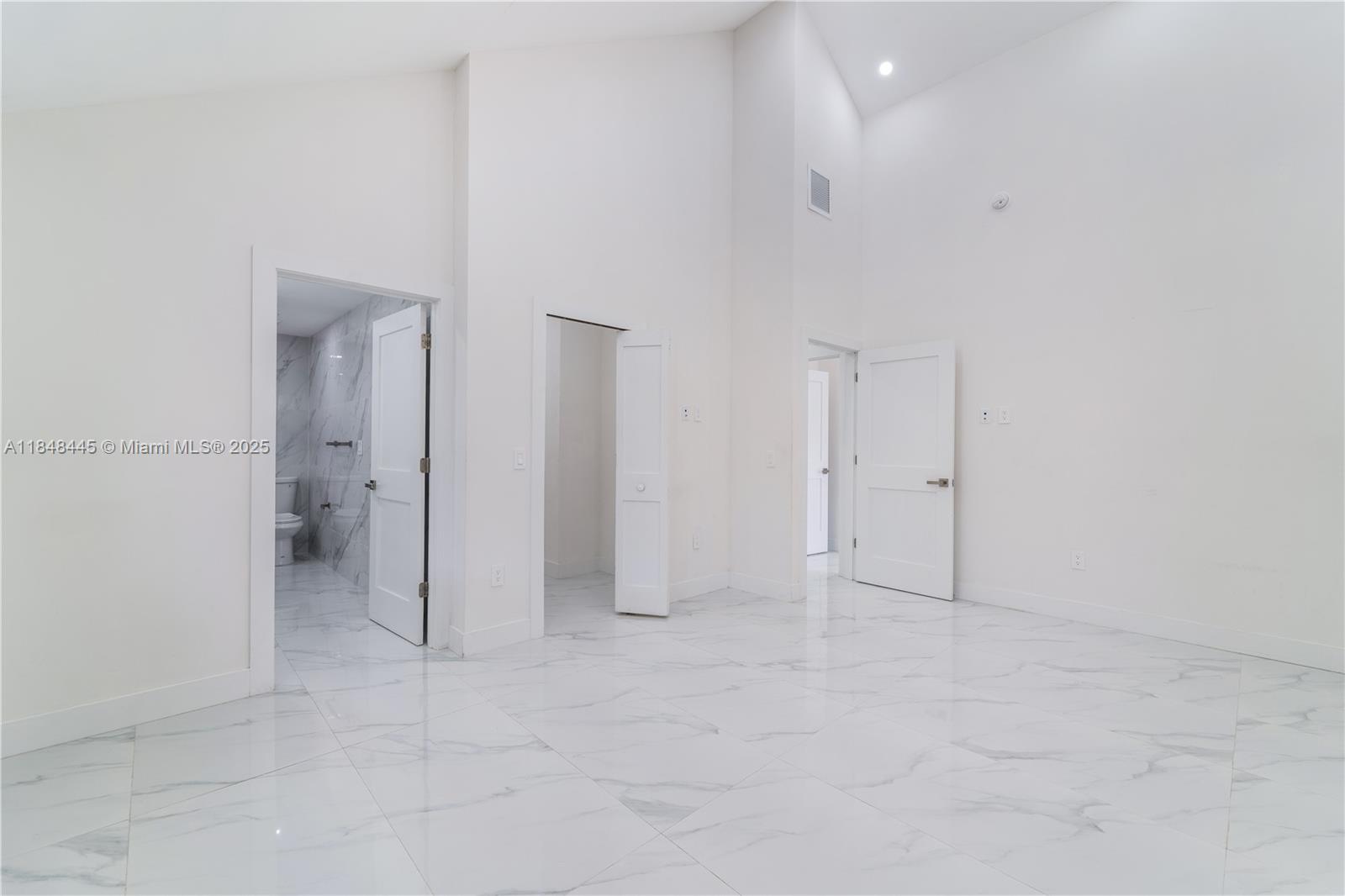 20735 3 / 2 1351 sq. ft. $ 2025-09-10 0 foto