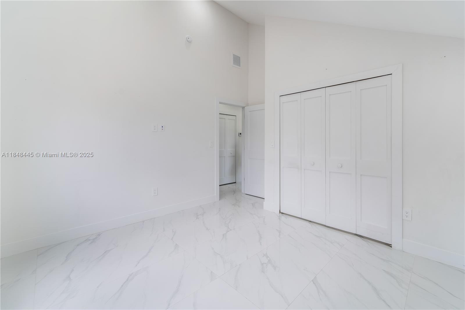 20735 3 / 2 1351 sq. ft. $ 2025-09-10 0 foto