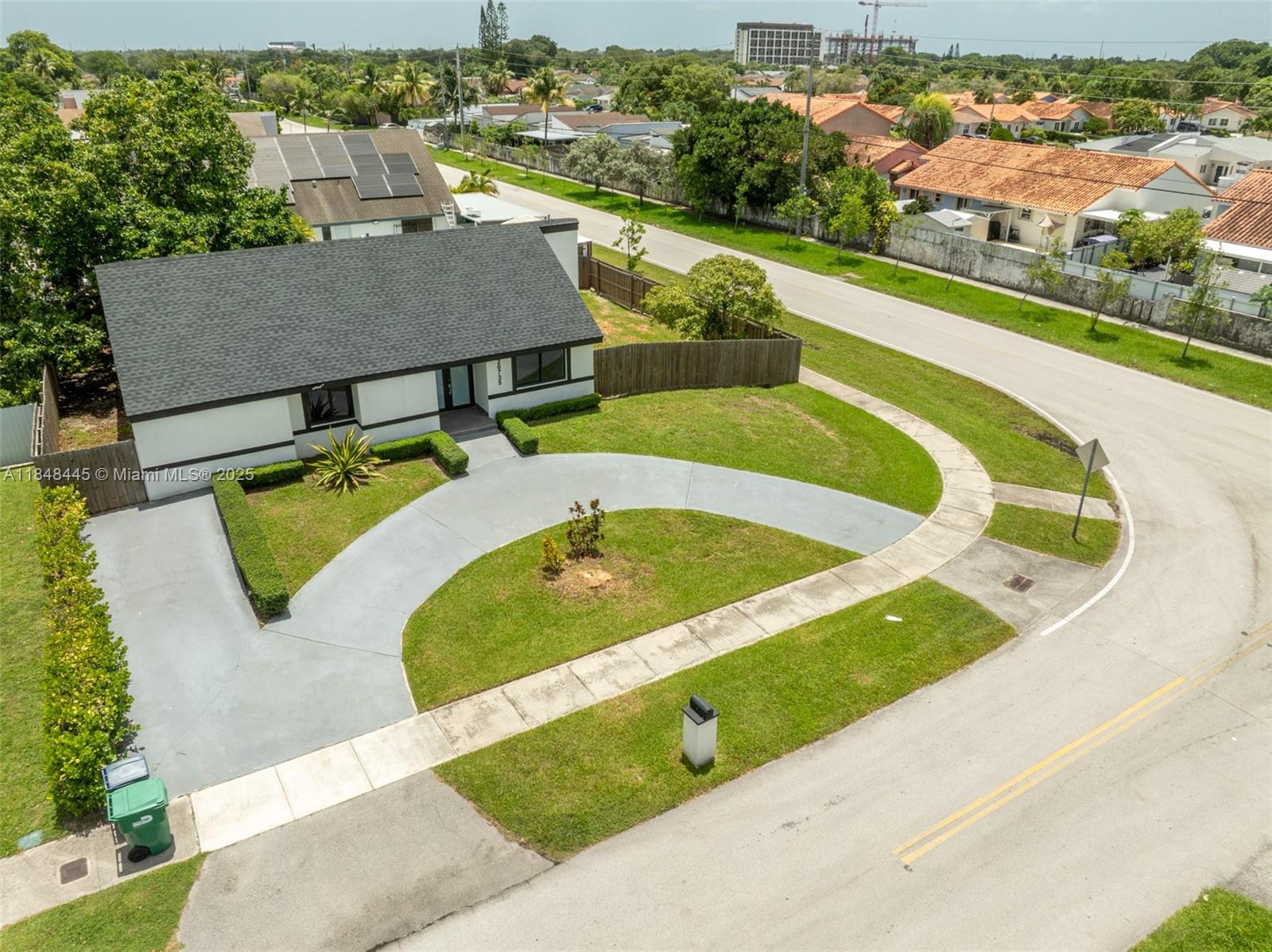 20735 3 / 2 1351 sq. ft. $ 2025-09-10 0 foto