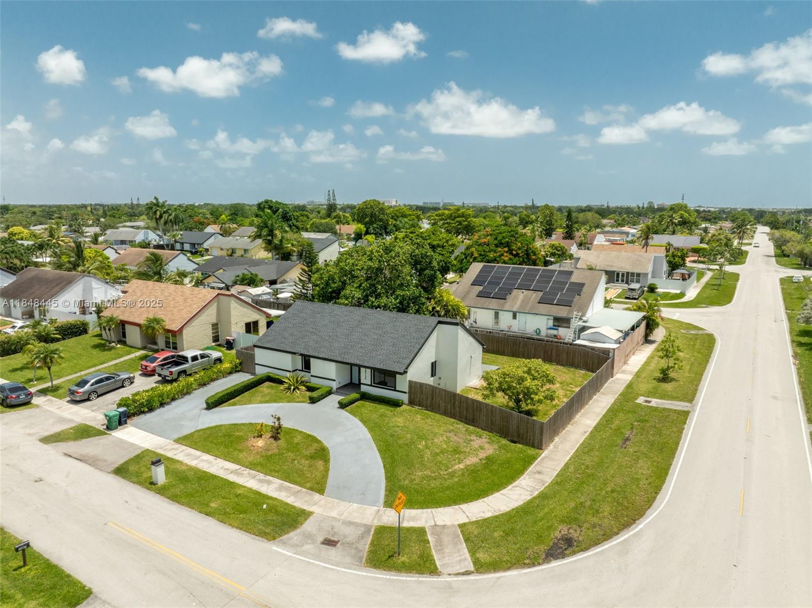 20735 3 / 2 1351 sq. ft. $ 2025-09-10 0 foto