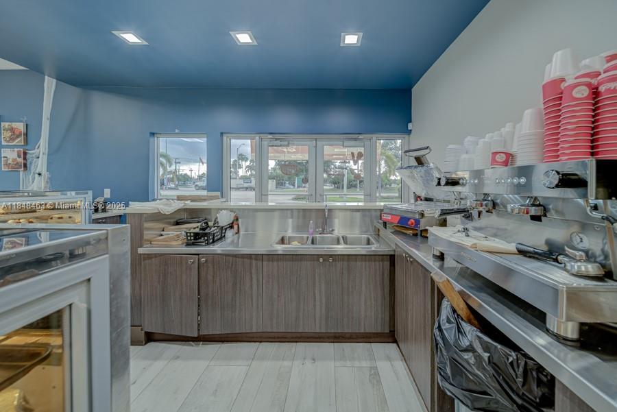See details / sq. ft. $ 2025-07-28 0 Photo