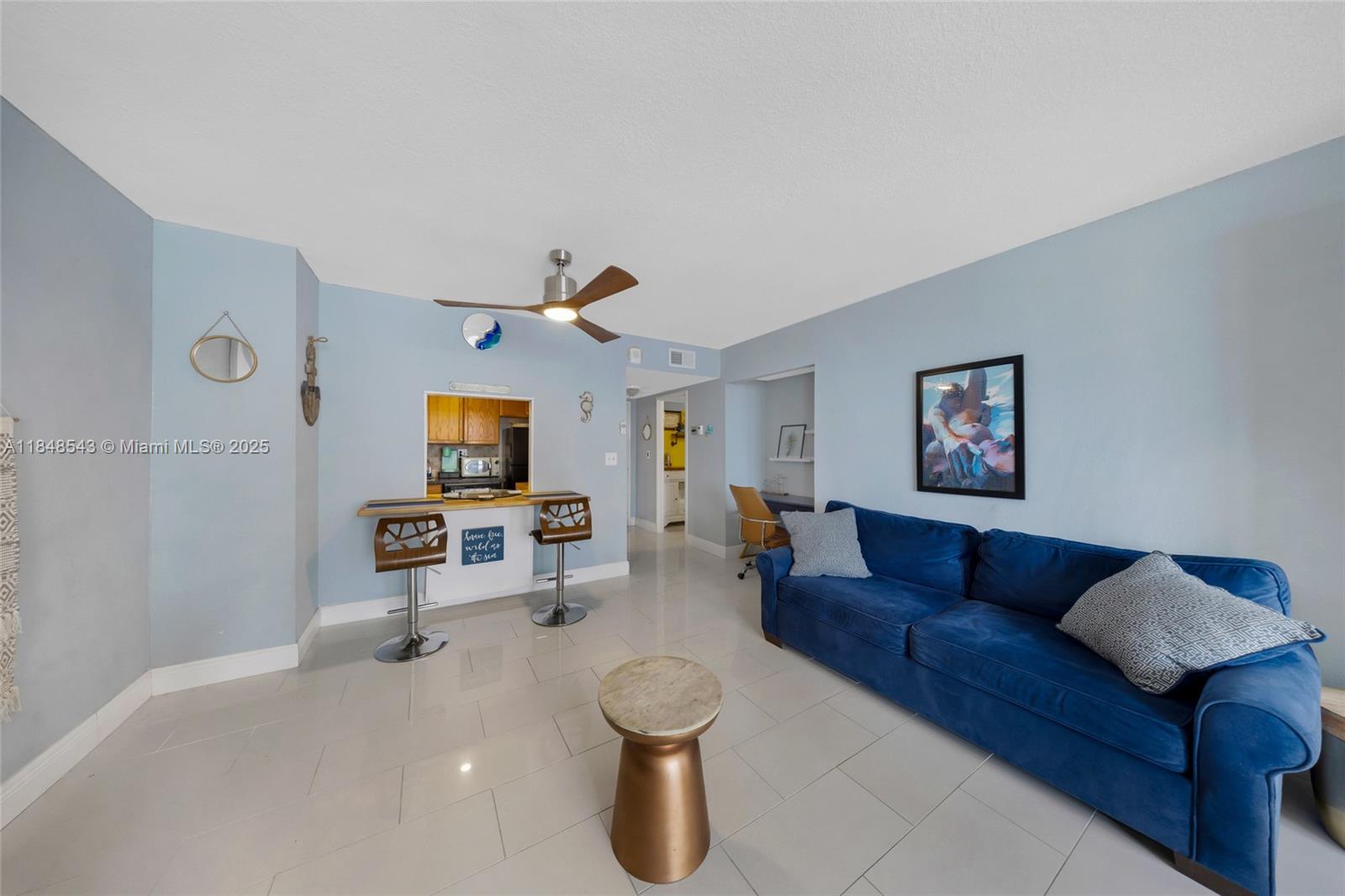 Photo of 3180 Ocean Dr  #607, Hallandale Beach, Florida, 33009 - Living room area