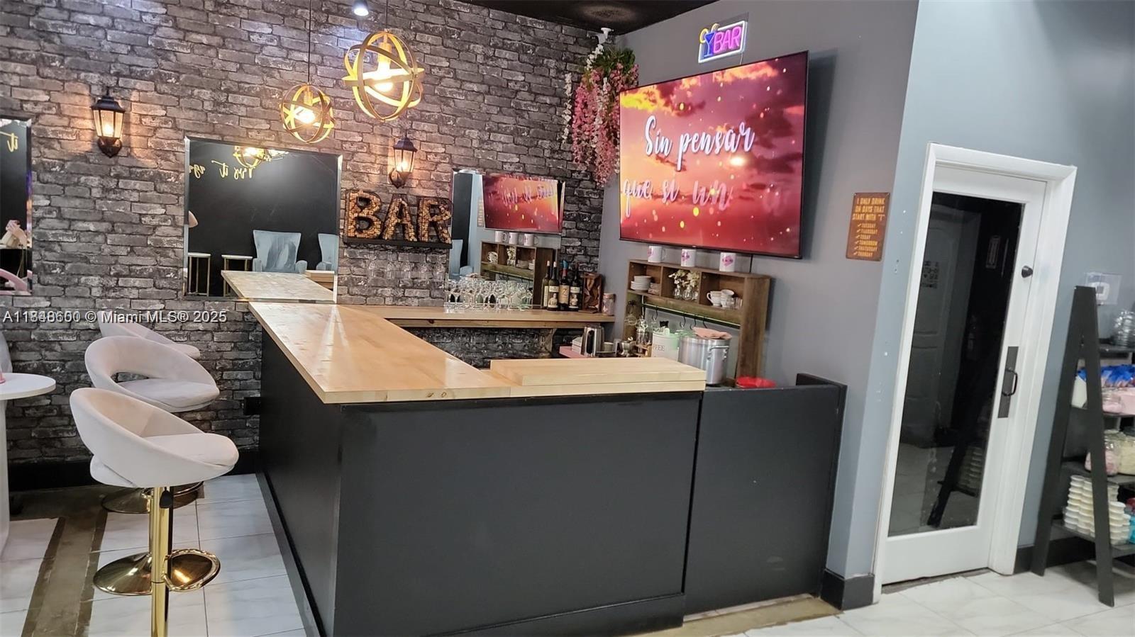 See details / sq. ft. $ 2025-07-29 0 Photo