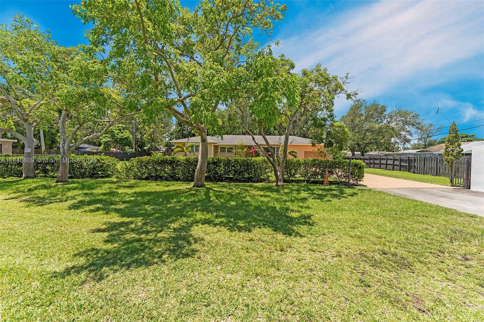 See details / sq. ft. $ 2025-07-29 0 Photo