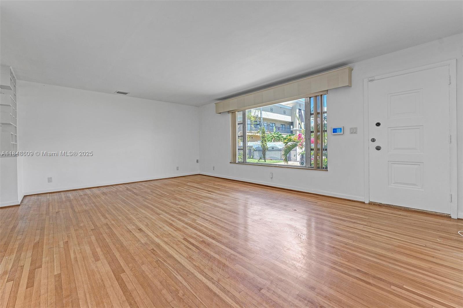 See details / sq. ft. $ 2025-07-29 0 Photo