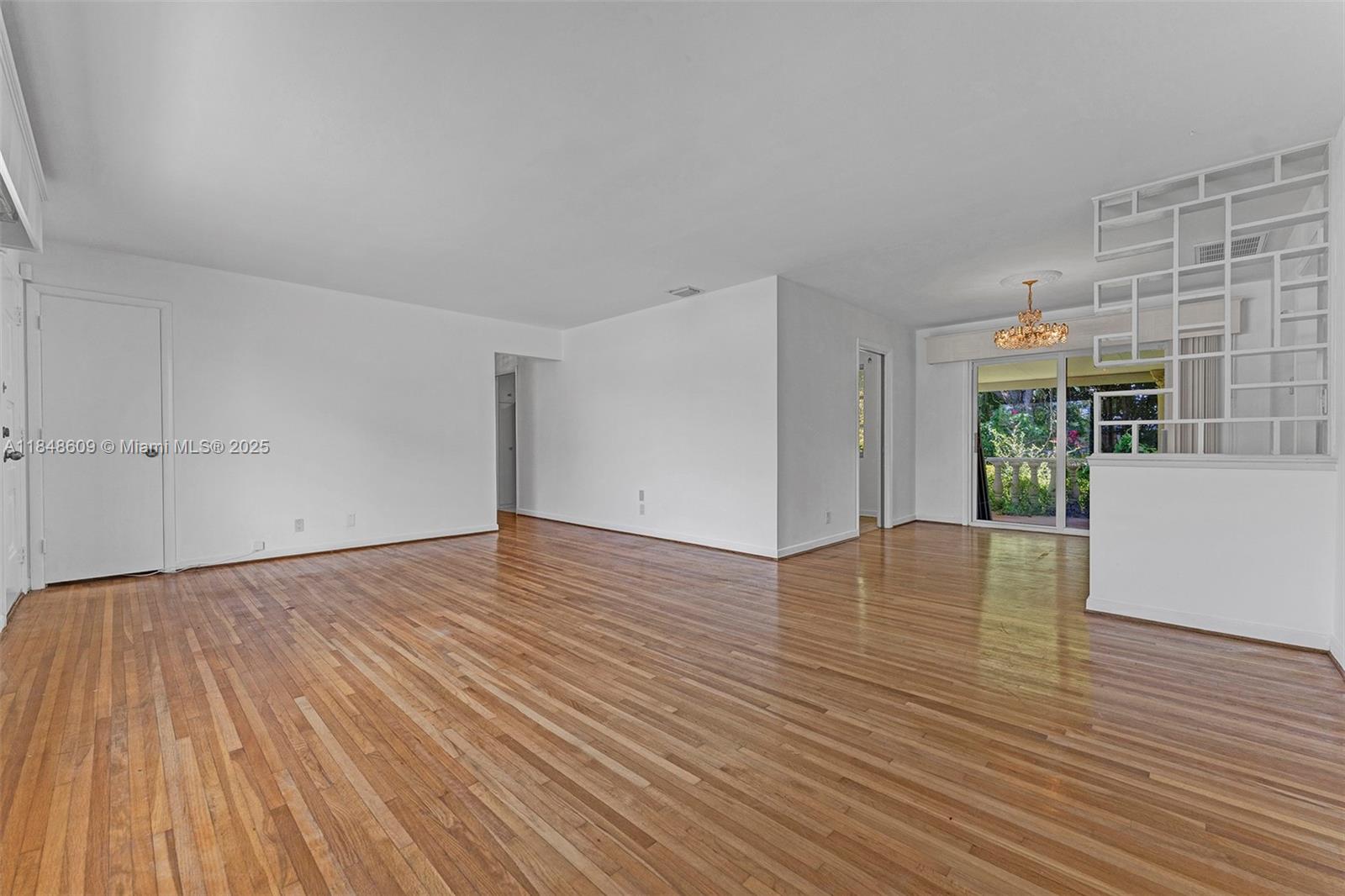 See details / sq. ft. $ 2025-07-29 0 Photo
