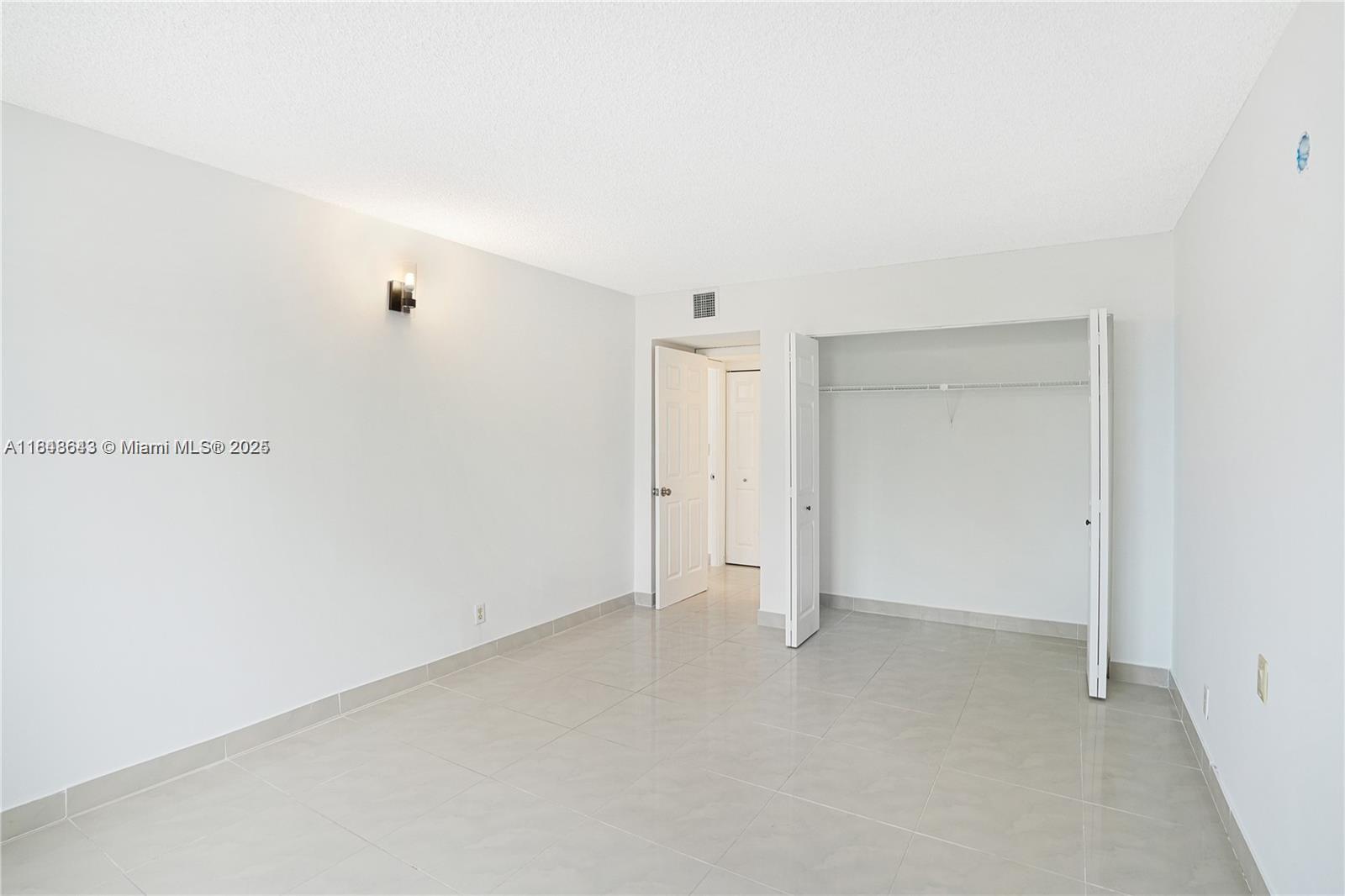 Photo of 3800 Ocean Dr #414, Hollywood, Florida, 33019 -