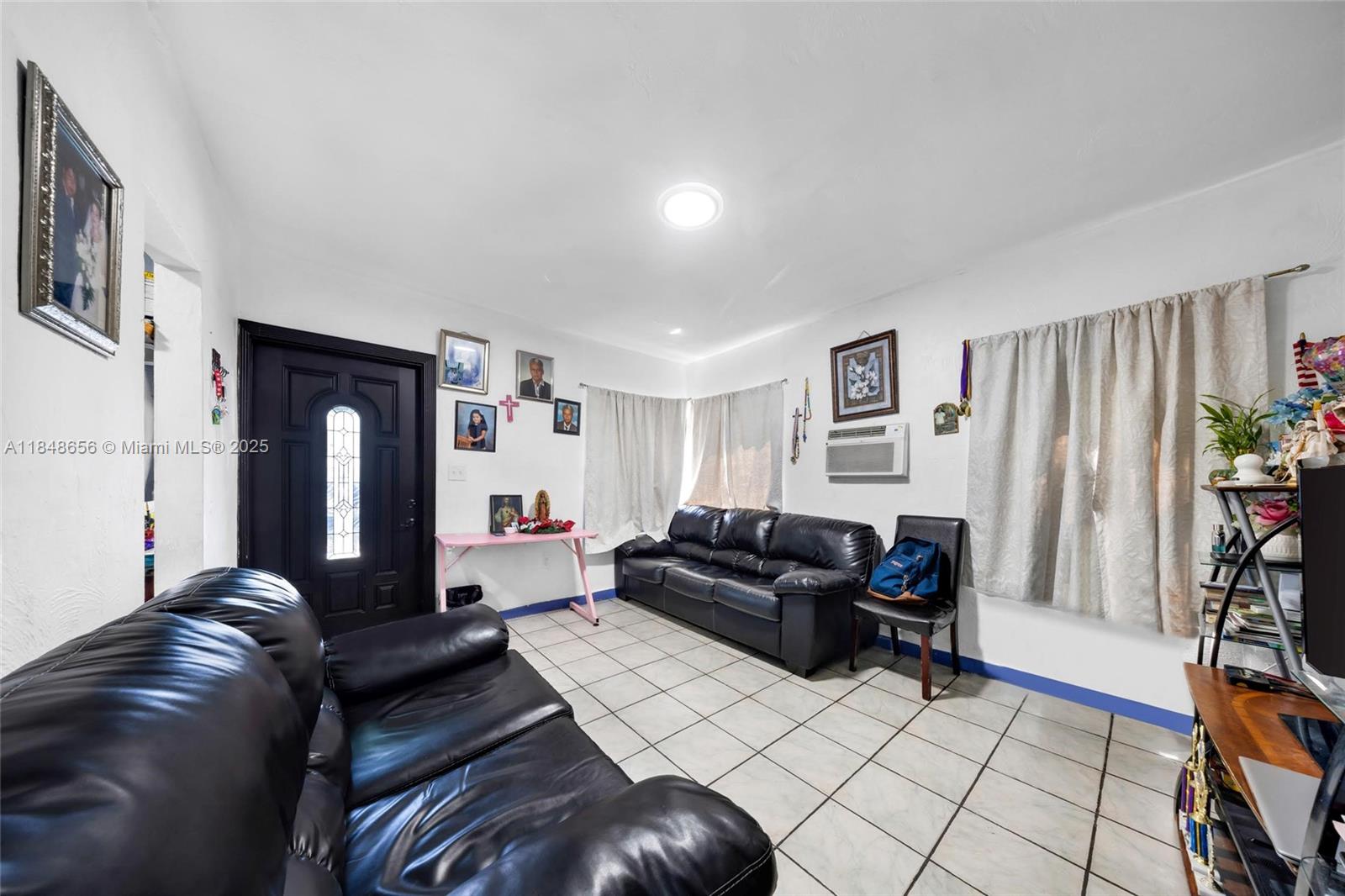 Ver detalles / 1026 sq. ft. $ 2025-07-29 0 foto