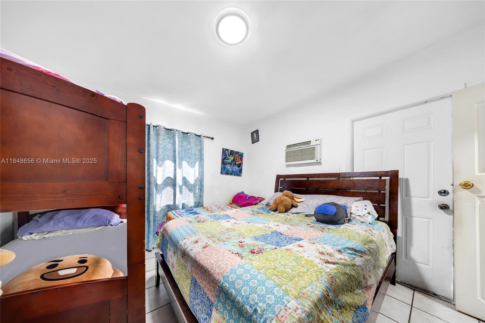 Ver detalles / 1026 sq. ft. $ 2025-07-29 0 foto