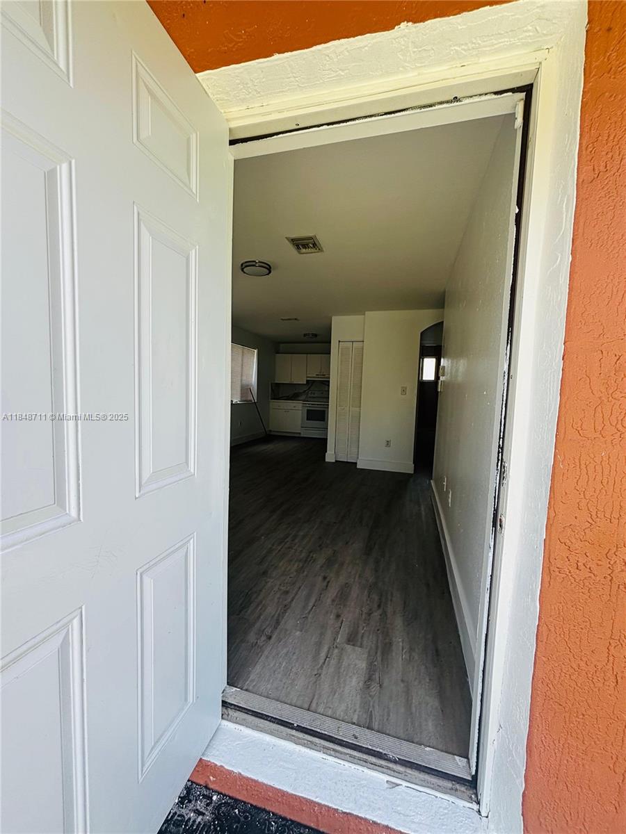 Ver detalles / 1485 sq. ft. $ 2025-07-29 0 foto