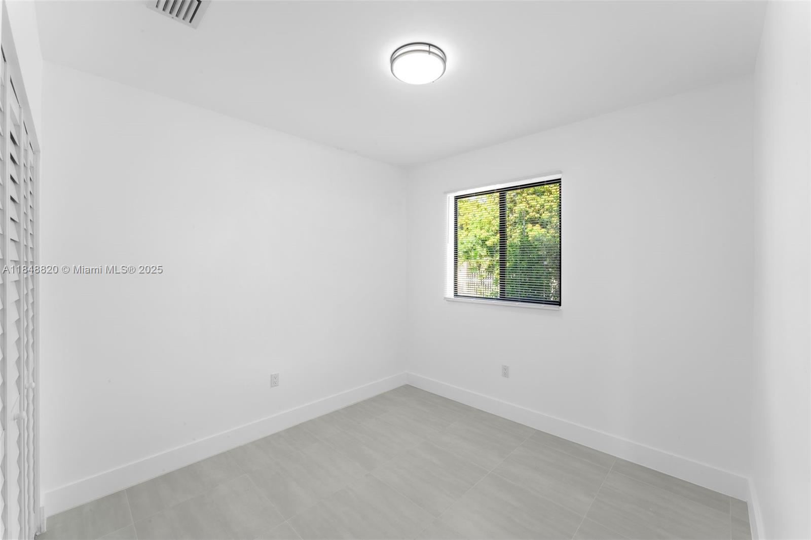 Ver detalles / 0 sq. ft. $ 2025-07-29 0 foto