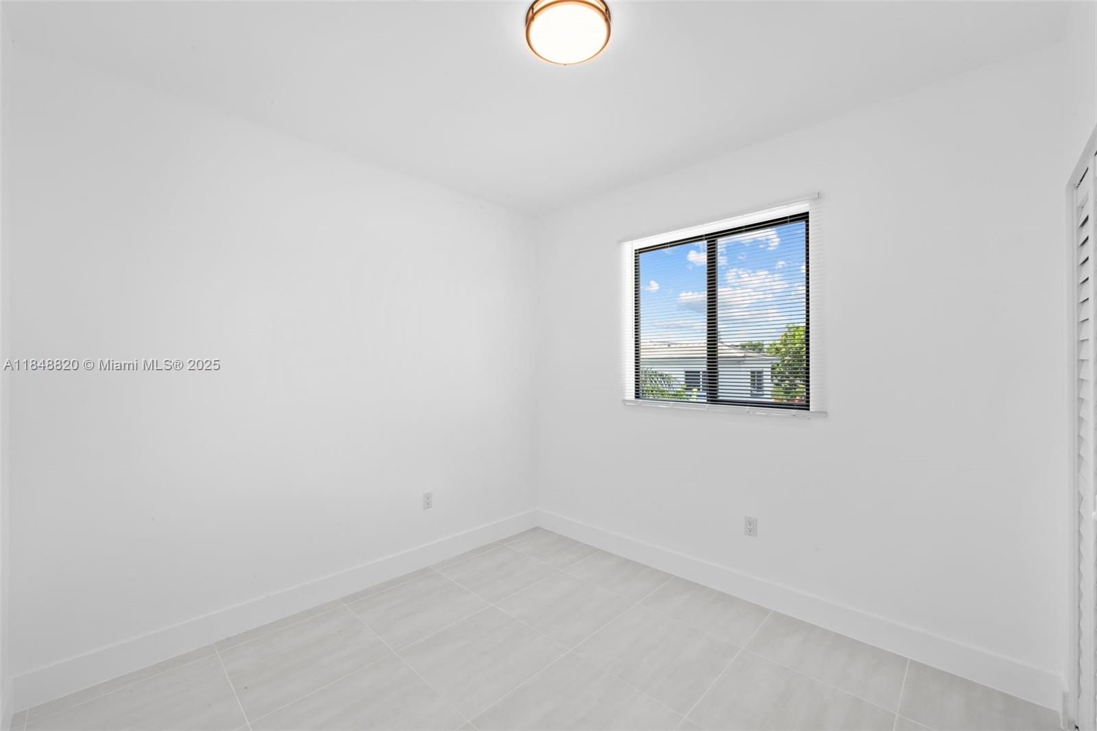 Ver detalles / 0 sq. ft. $ 2025-07-29 0 foto