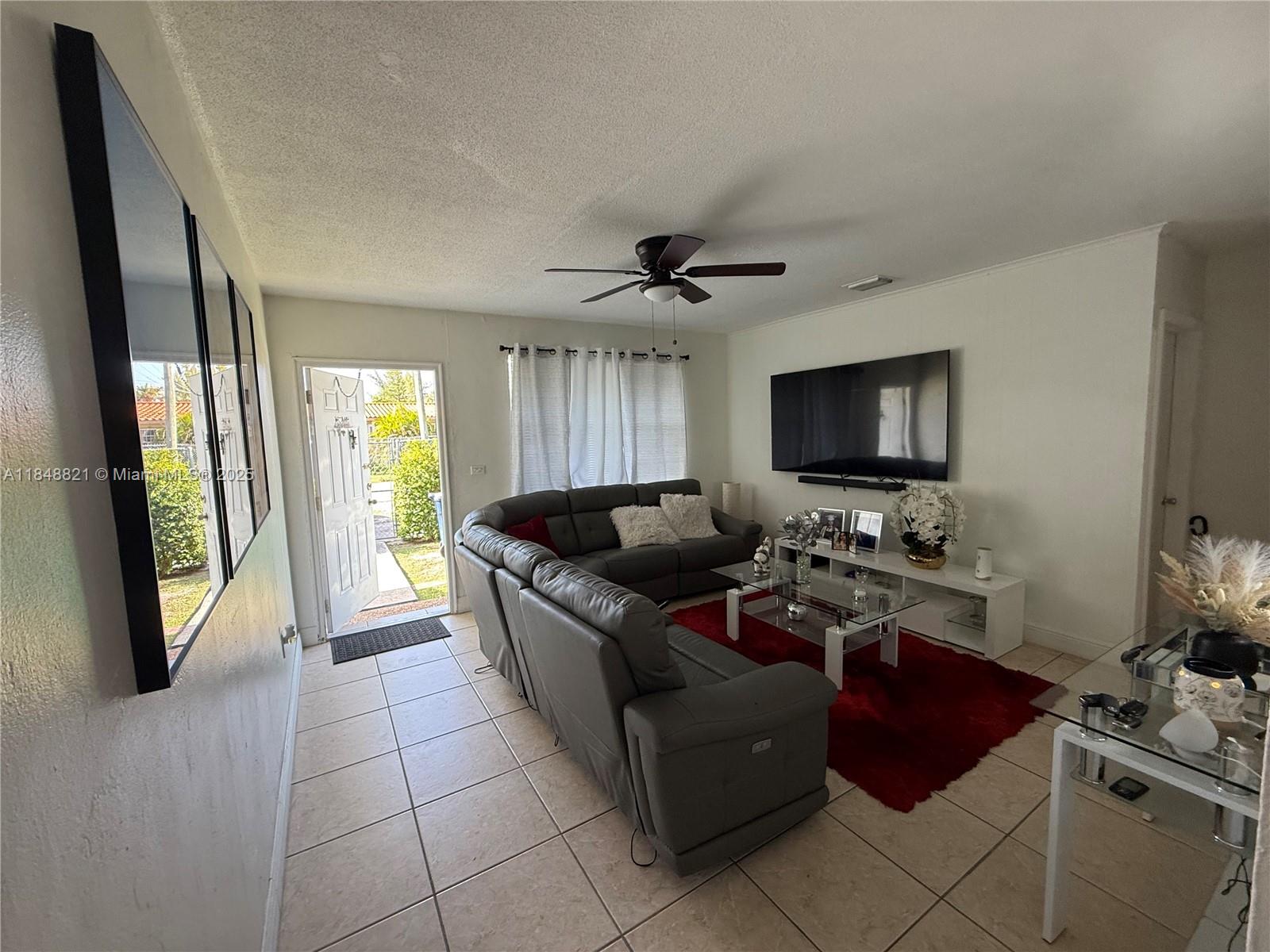 See details / 2150 sq. ft. $ 2025-07-29 0 Photo