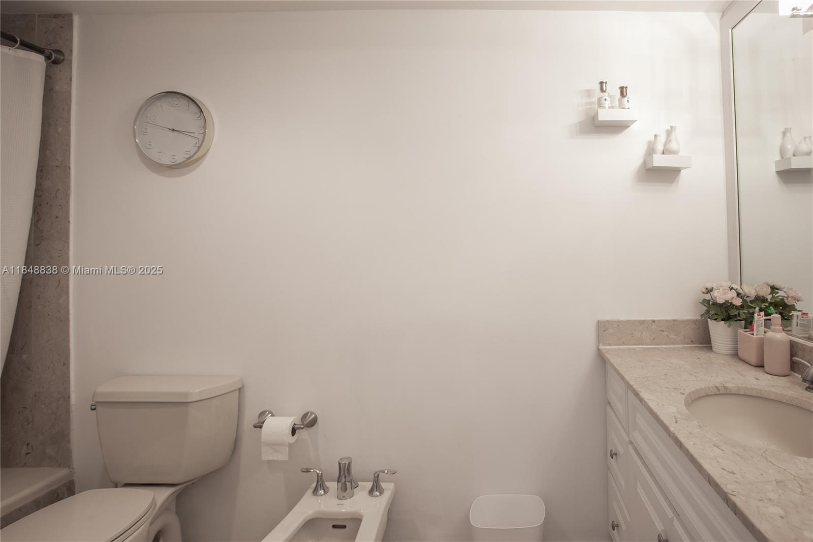 See details 511 2 / 3 1950 sq. ft. $ 2025-07-29 0 Photo