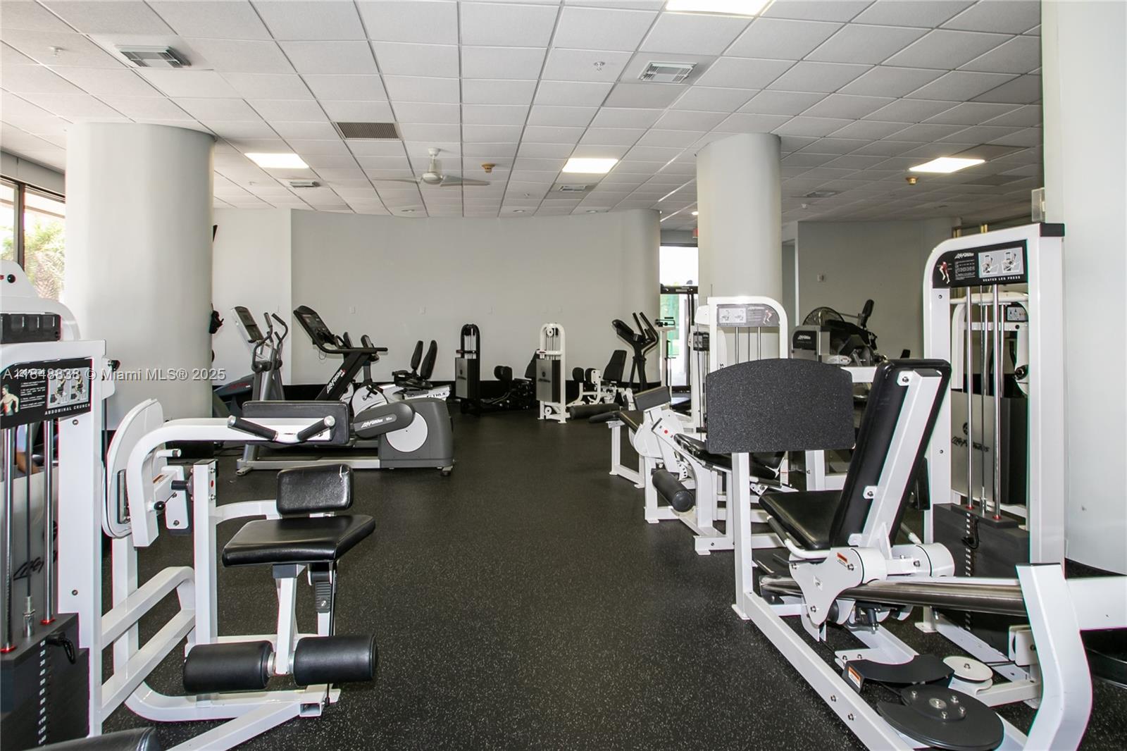 See details 511 2 / 3 1950 sq. ft. $ 2025-07-29 0 Photo