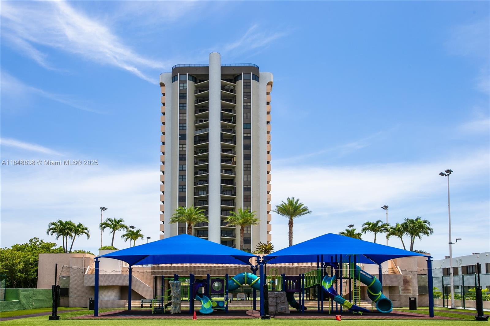 See details 511 2 / 3 1950 sq. ft. $ 2025-07-29 0 Photo