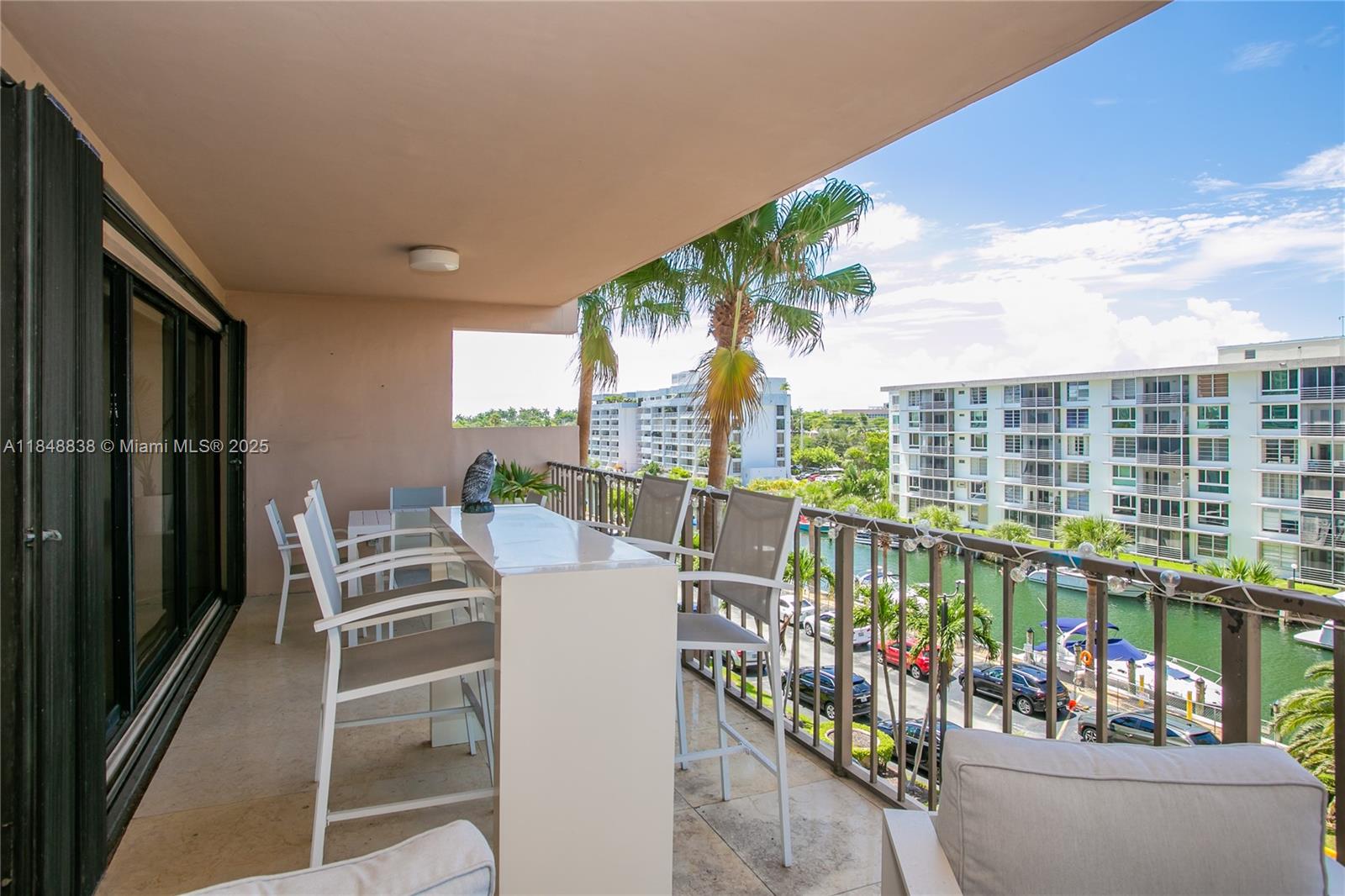 See details 511 2 / 3 1950 sq. ft. $ 2025-07-29 0 Photo