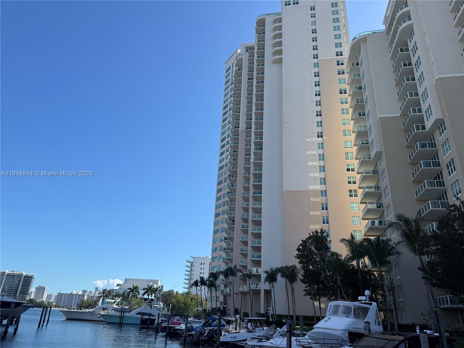 Photo of 3330 190th St  #1815, Aventura, Florida, 33180 - 